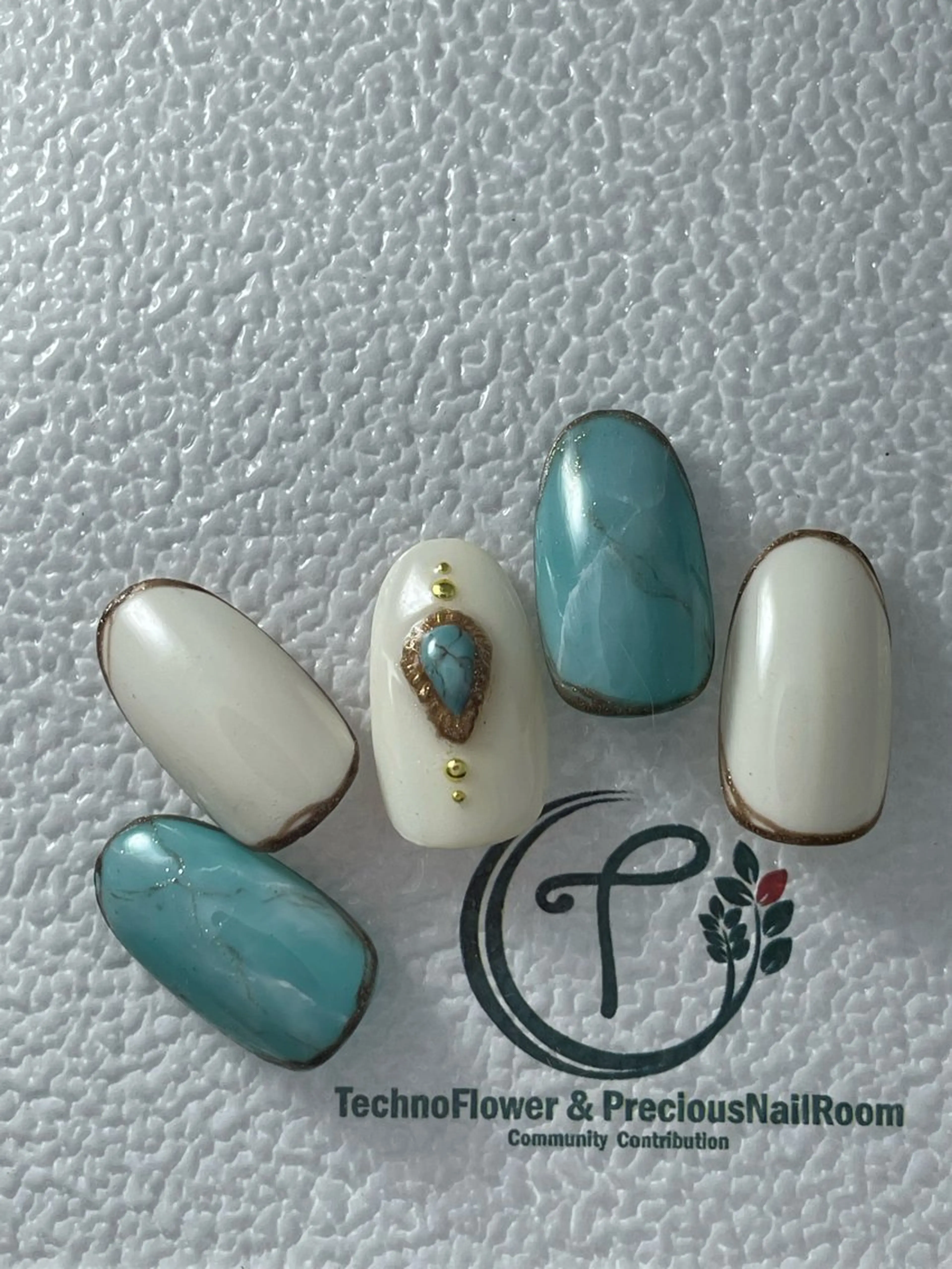 ネイル フラワーネイル precious nail  roomのネイルデザイン