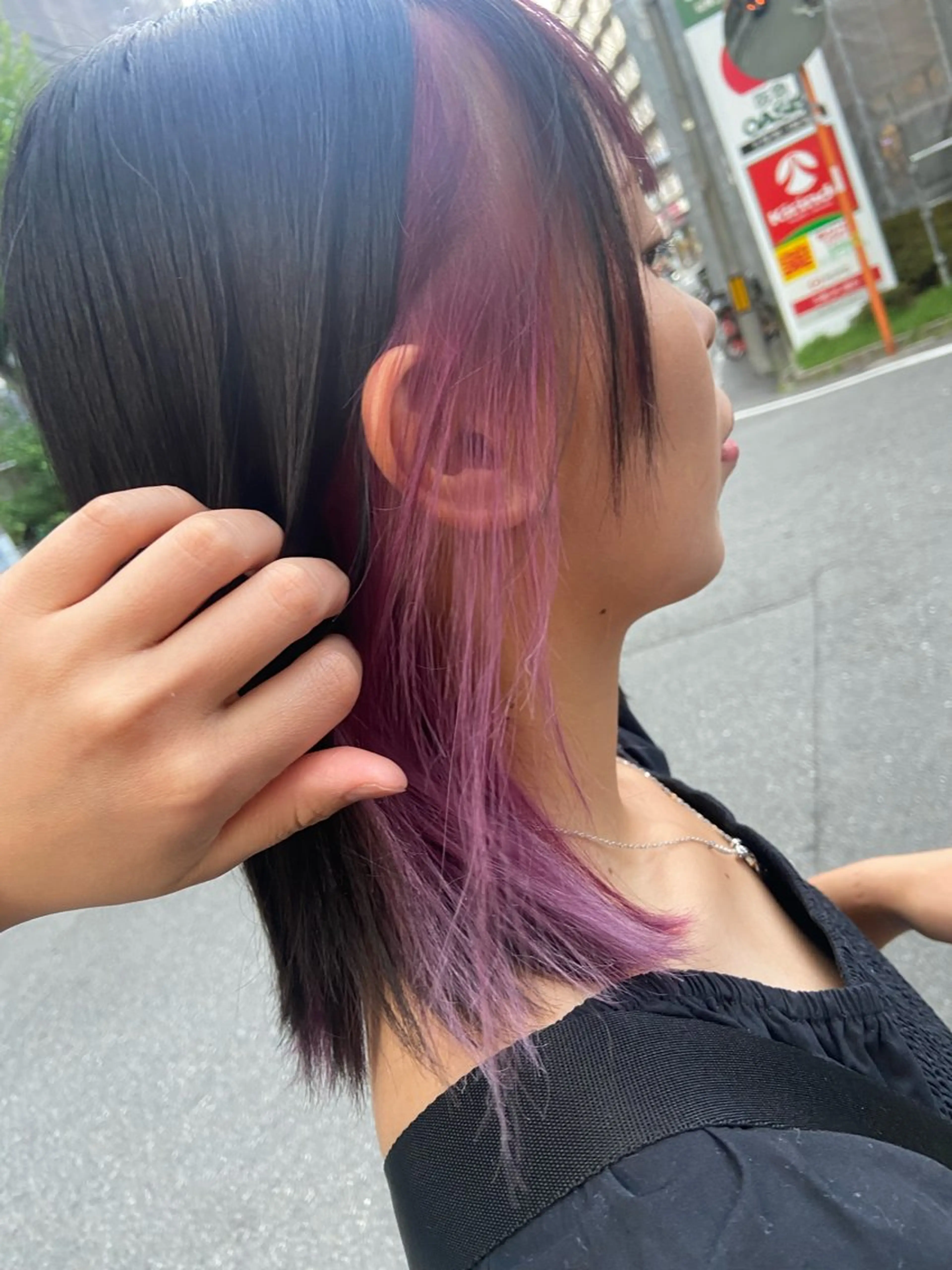 カラー 西田 莉緒のヘアスタイル