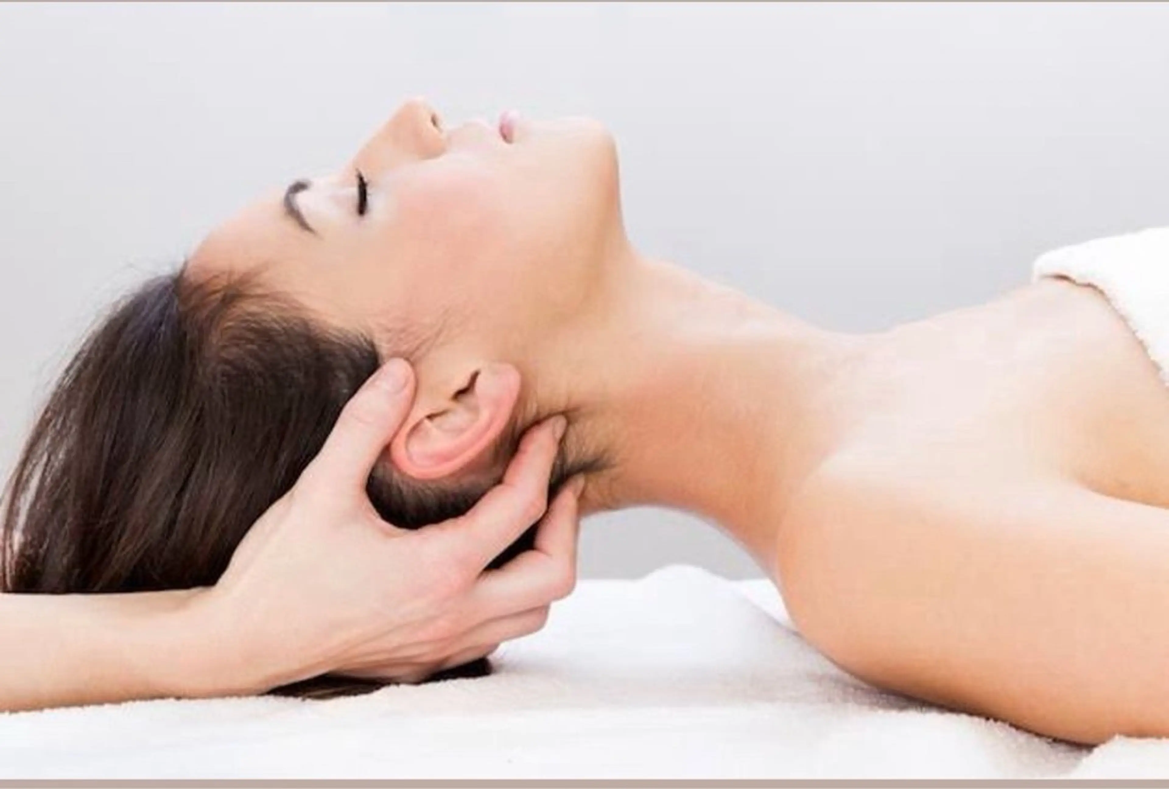 30分ヘッドスパ《日々の疲れや肩こりにお悩みの方💭》シャンプーブロー込みの写真