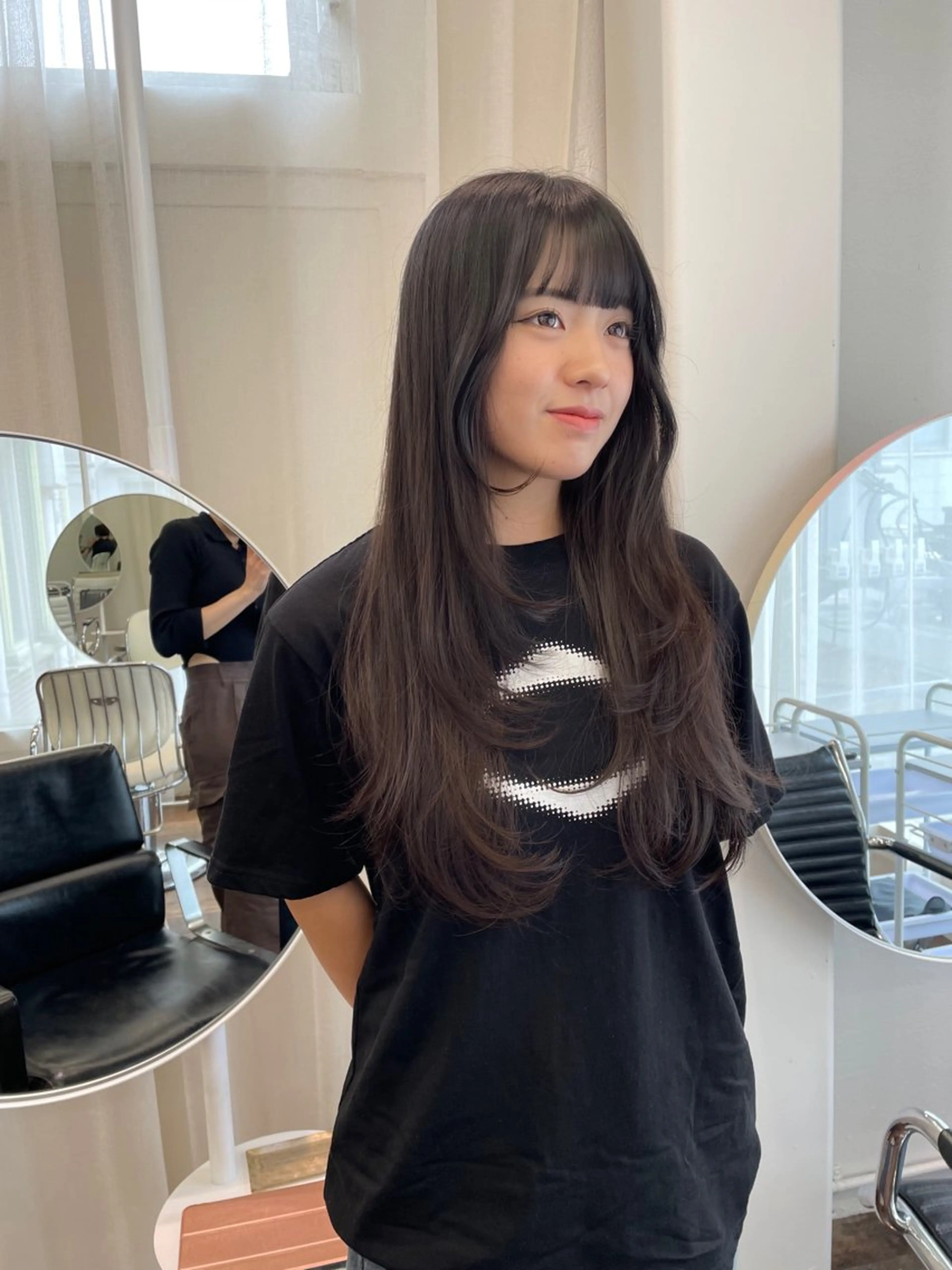 ロング カラー レイヤーカット カット ヘアカラー トリートメント レイヤーカット🎀 kanaのヘアスタイル