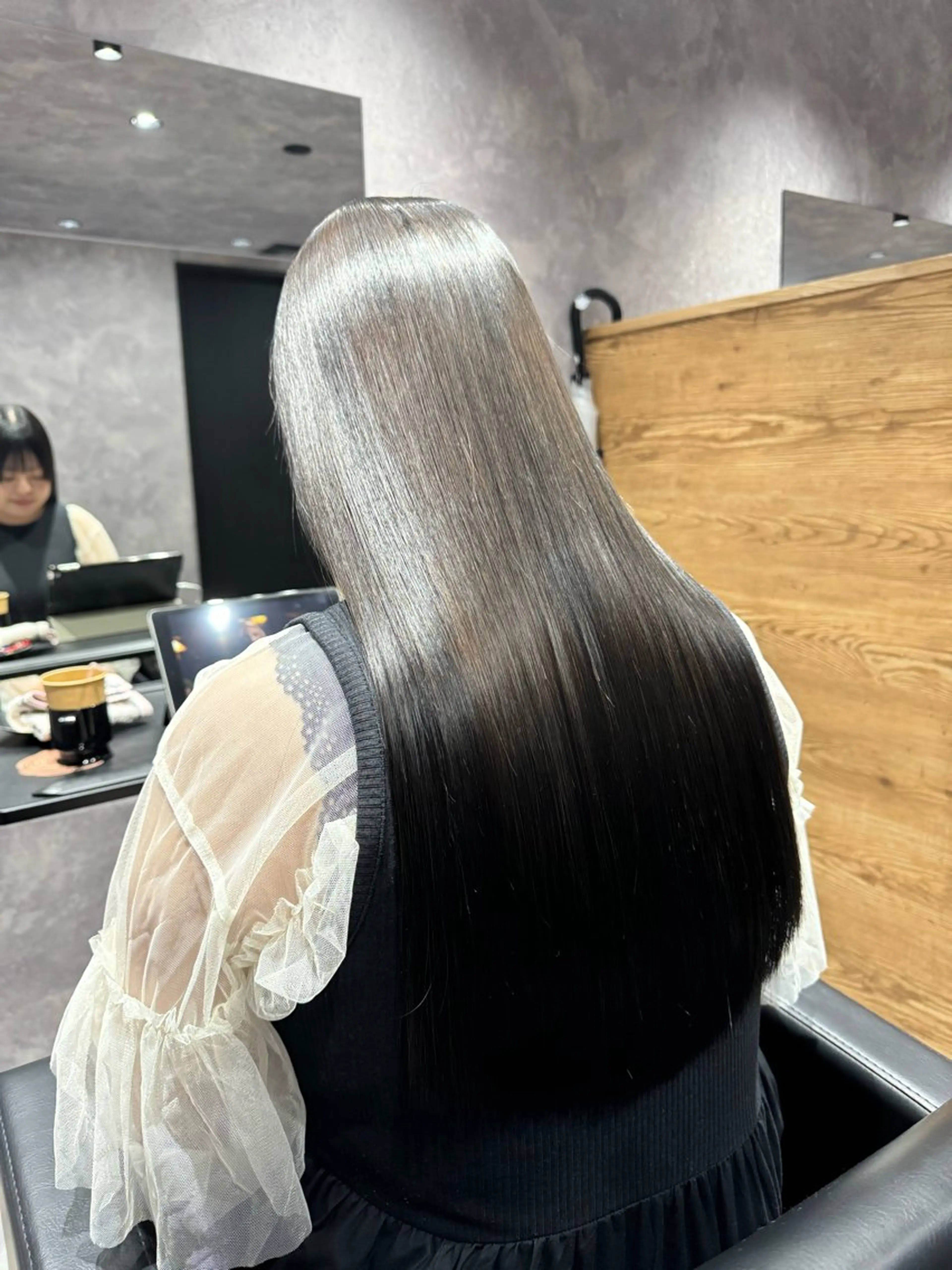 ロング ヘアカラー トリートメント 駒井 翔星のヘアスタイル