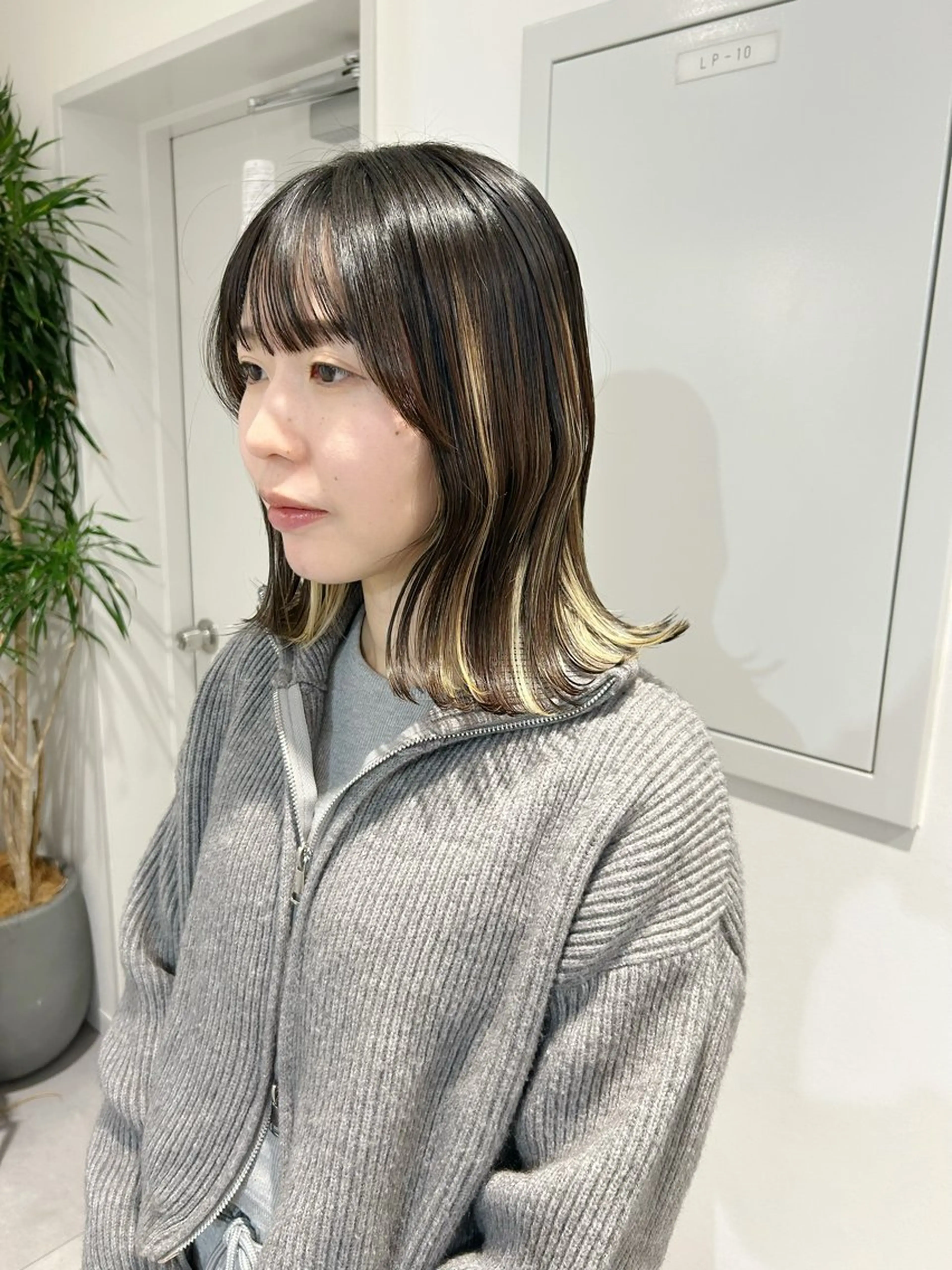 ミディアム カラー ボブ くびれヘア 縮毛矯正 カット ヘアカラー 池袋/レイヤー/ 顔まわり/taigaのヘアスタイル