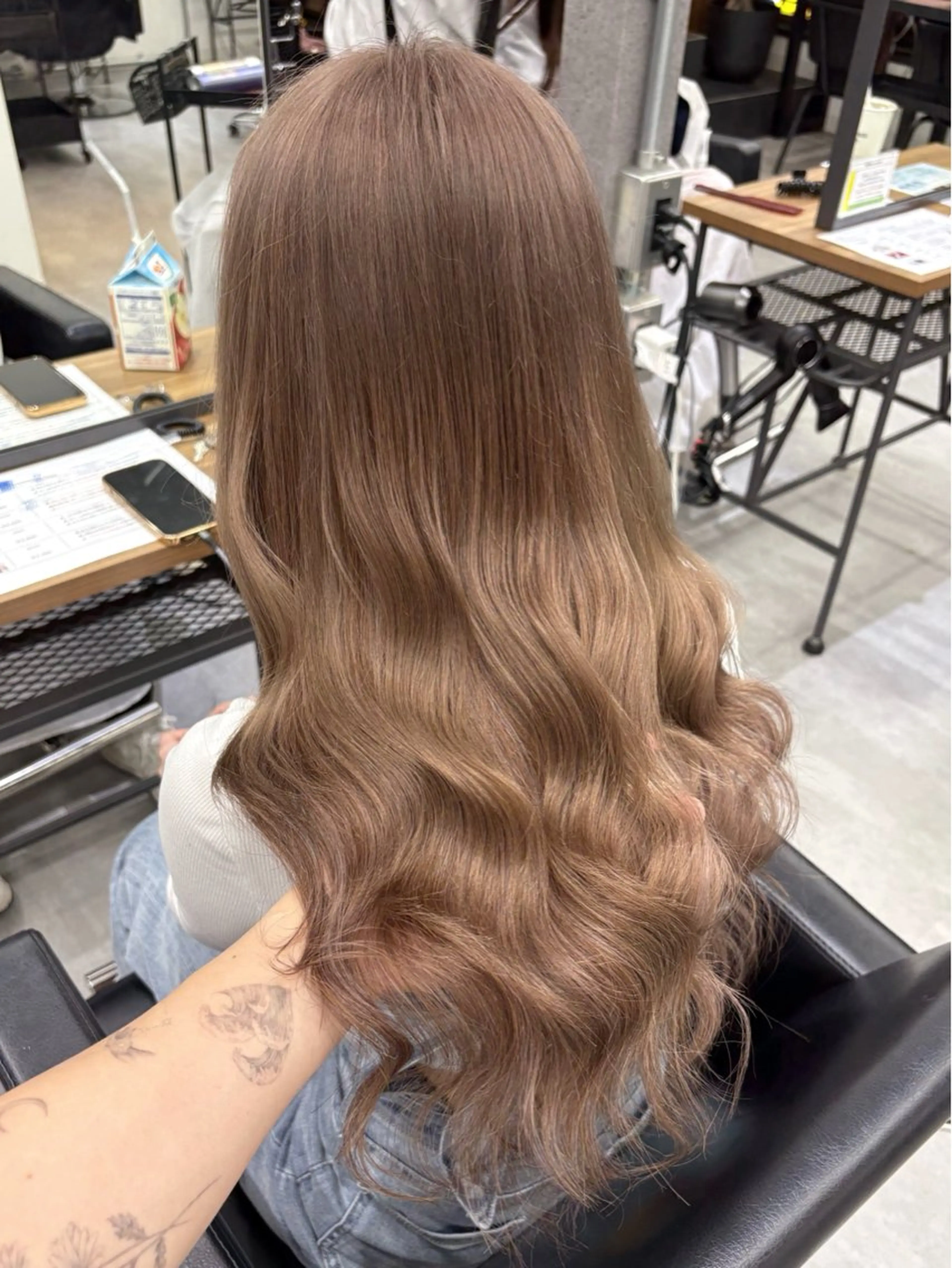 ロング カラー ベージュカラー ブラウンカラー エクステ KEISUKE🐶 カラー✨エクステのヘアスタイル