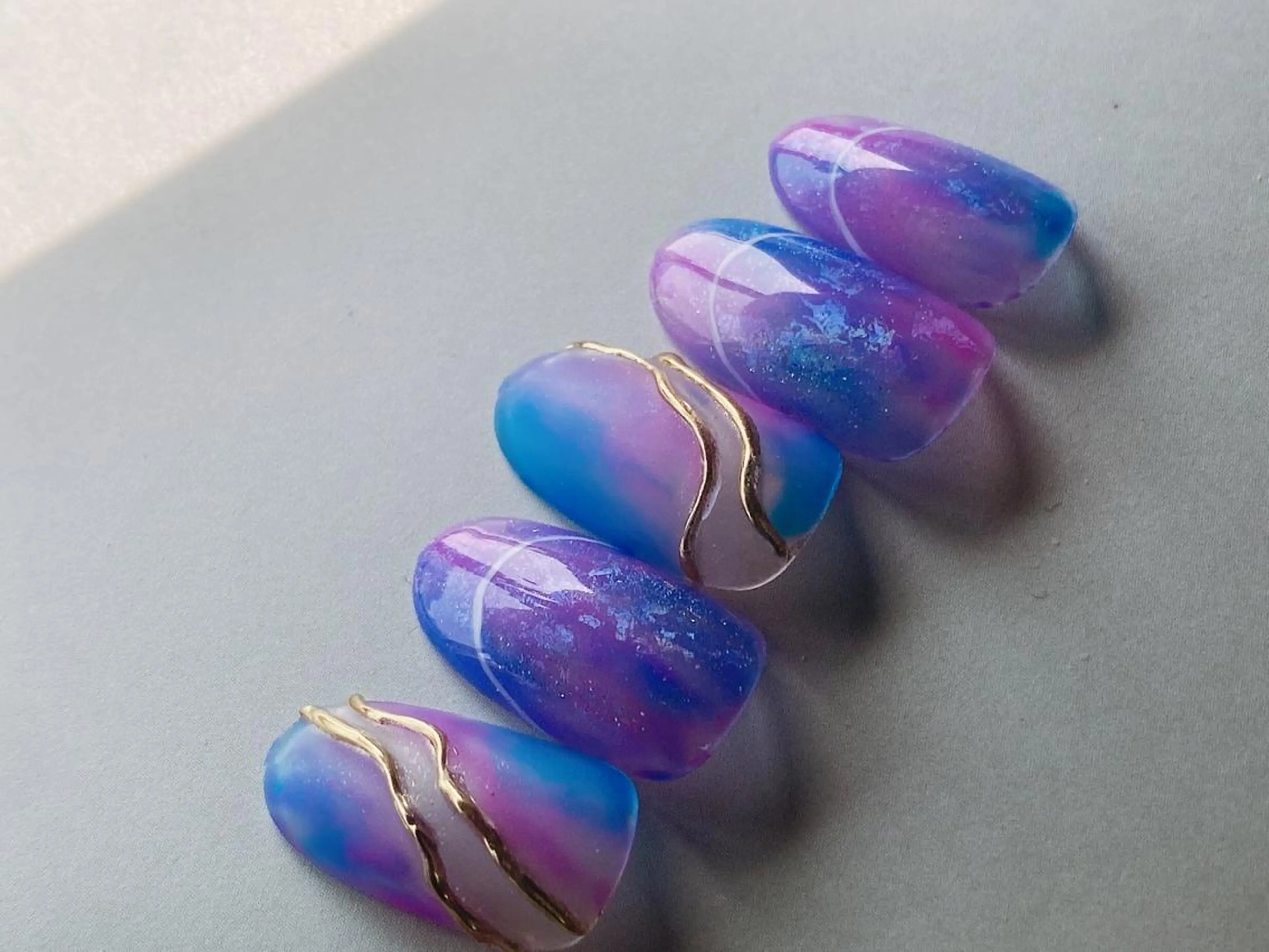 ネイル ニュアンスネイル 大人キレイ 𝑁𝑖𝑥𝑖𝑠のネイルデザイン