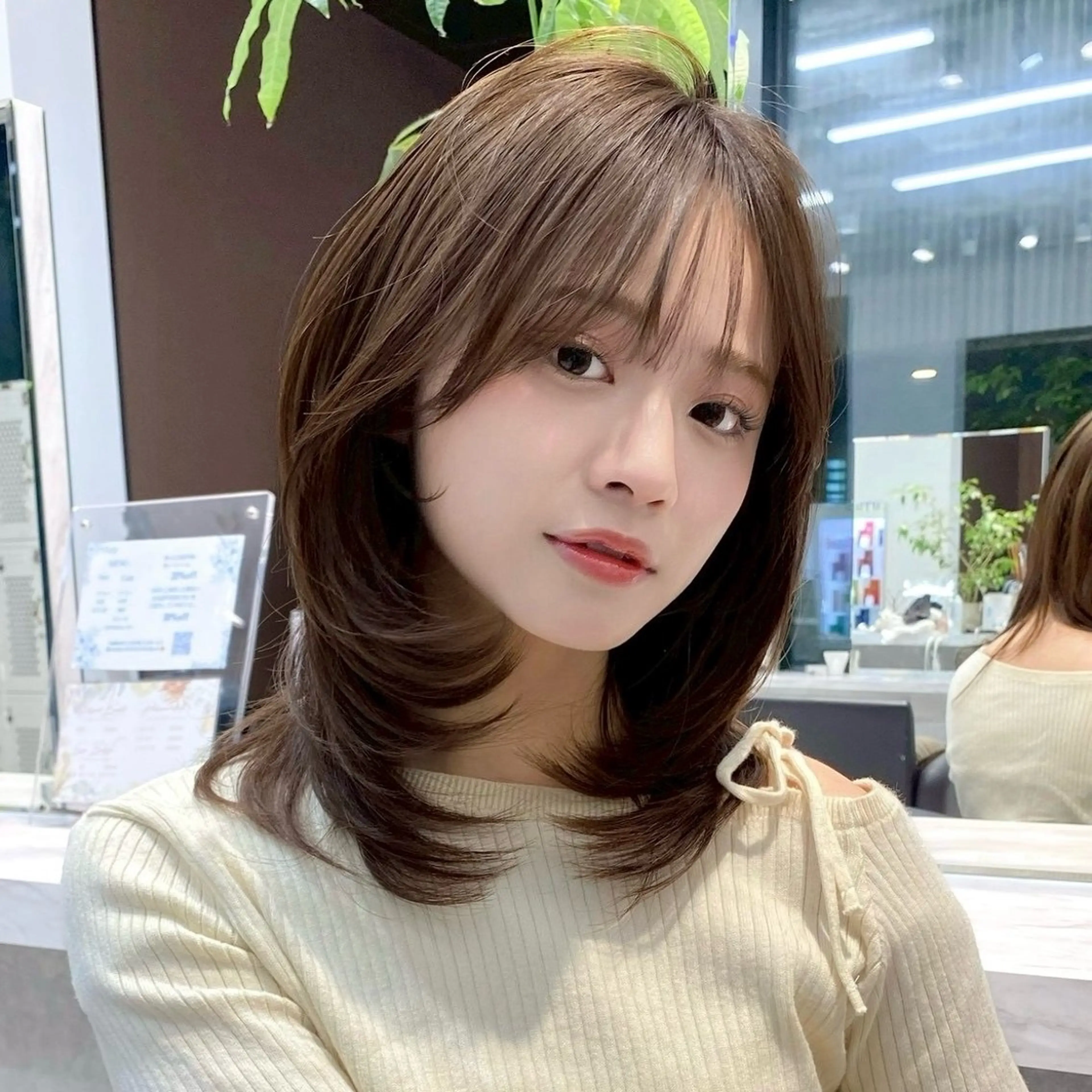 カラー ヘアアレンジ ヘアカラー 透明感/ブラウン系 🤎AKIのヘアスタイル