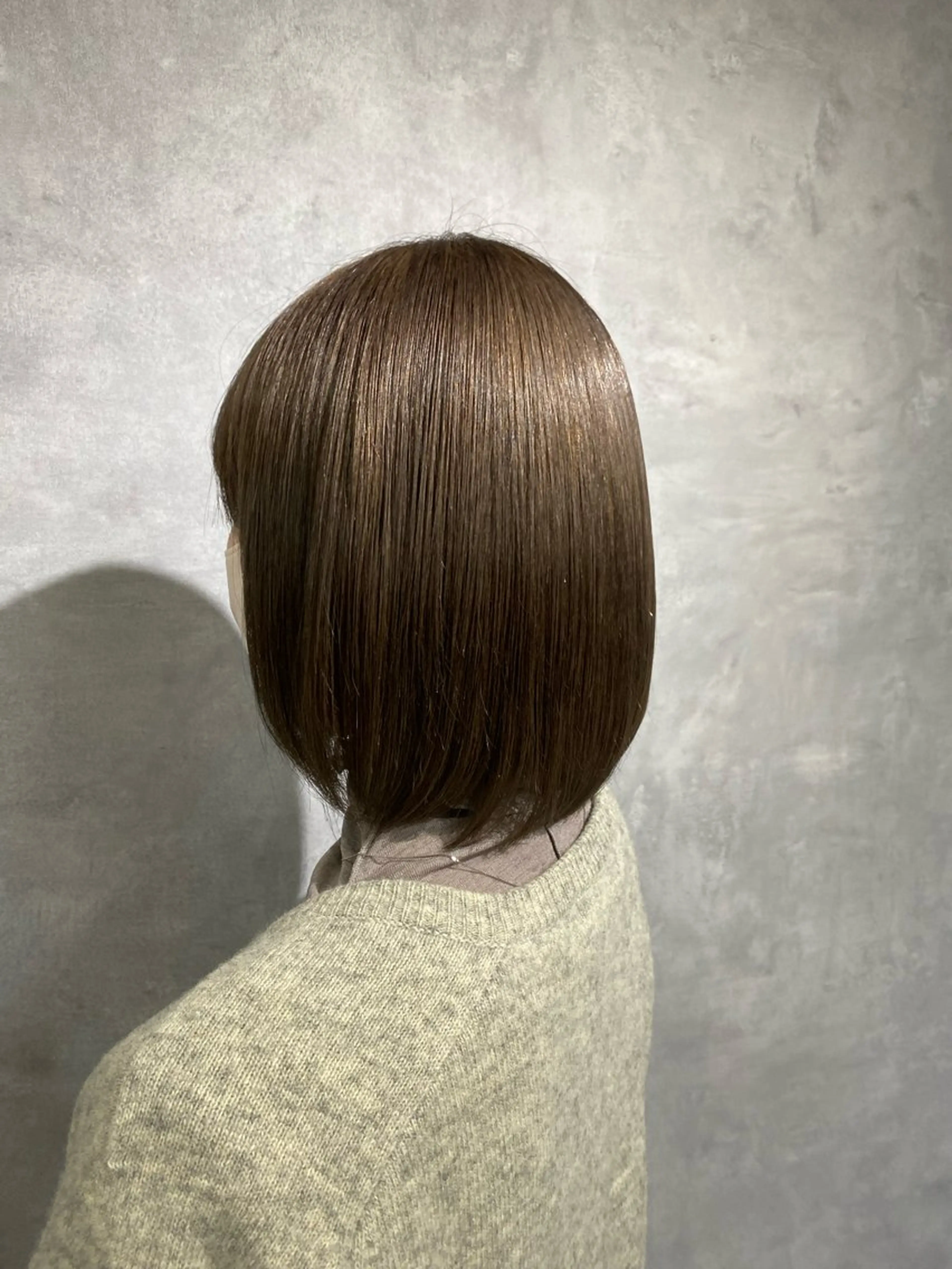 ミディアム カラー ブリーチ グレージュ ボブ フィーネ 池袋所属・sayaka 池袋店/カットモデルのヘアスタイル