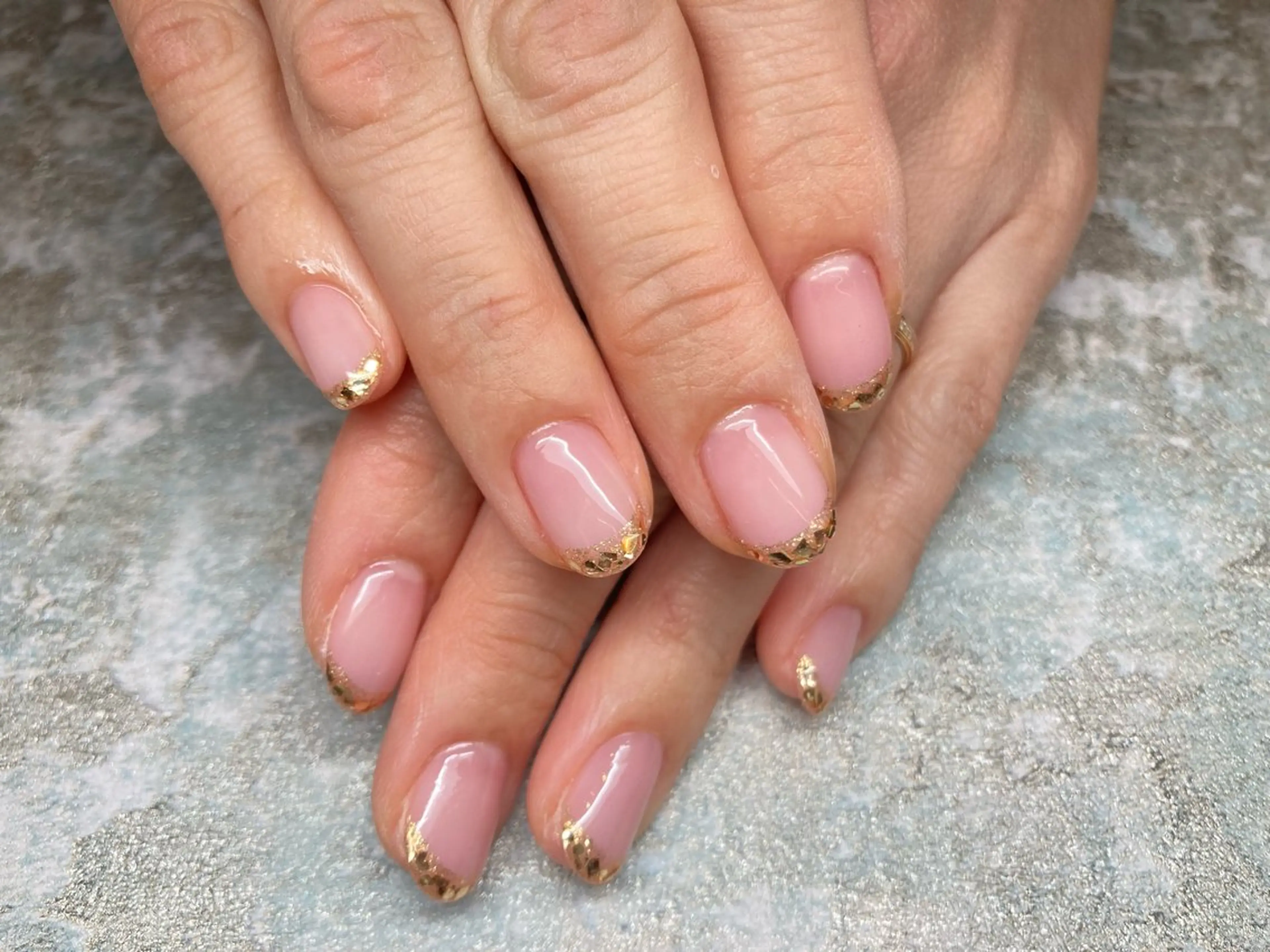 ネイル フレンチネイル ガラスフレンチ Lisa’s Salonのネイルデザイン