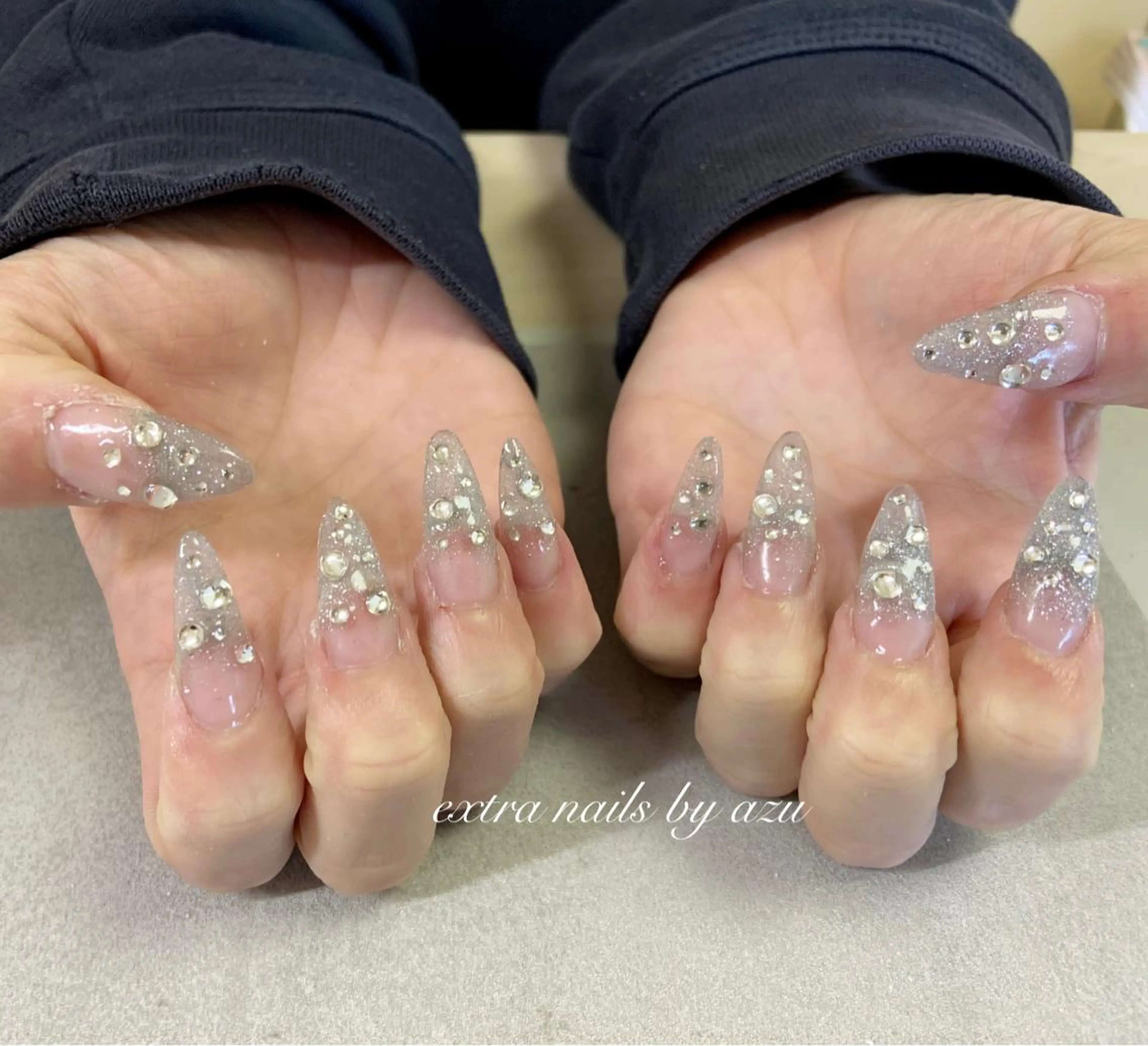 ネイル アートネイル ストーンネイル extranails ／lemellaのネイルデザイン