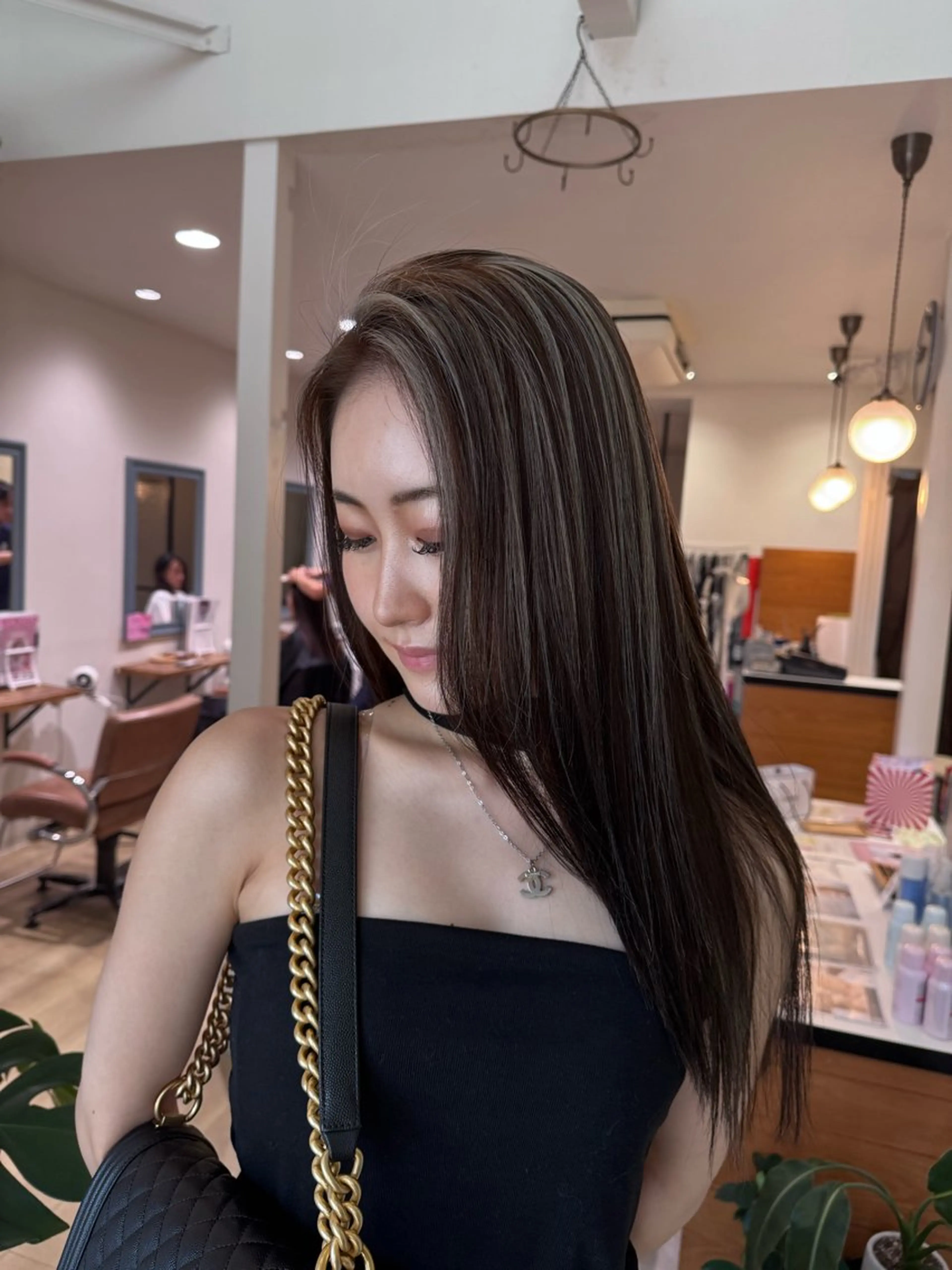 ロング カラー ハイライトカラー ハイライト カット ヘアカラー FIGARO×REVE所属・福井 珠乃のヘアスタイル