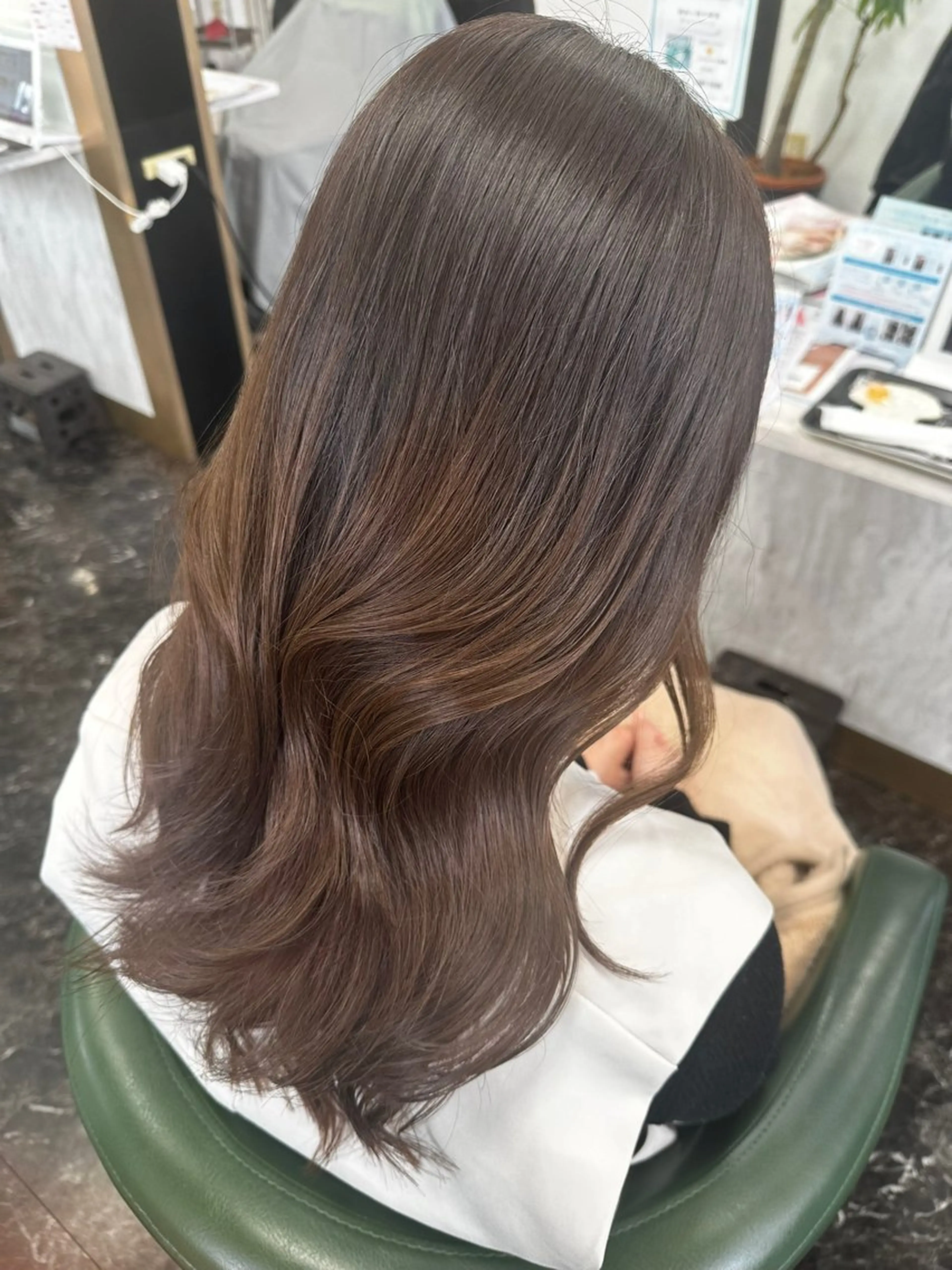 ロング カラー Lantana 未南海のヘアスタイル