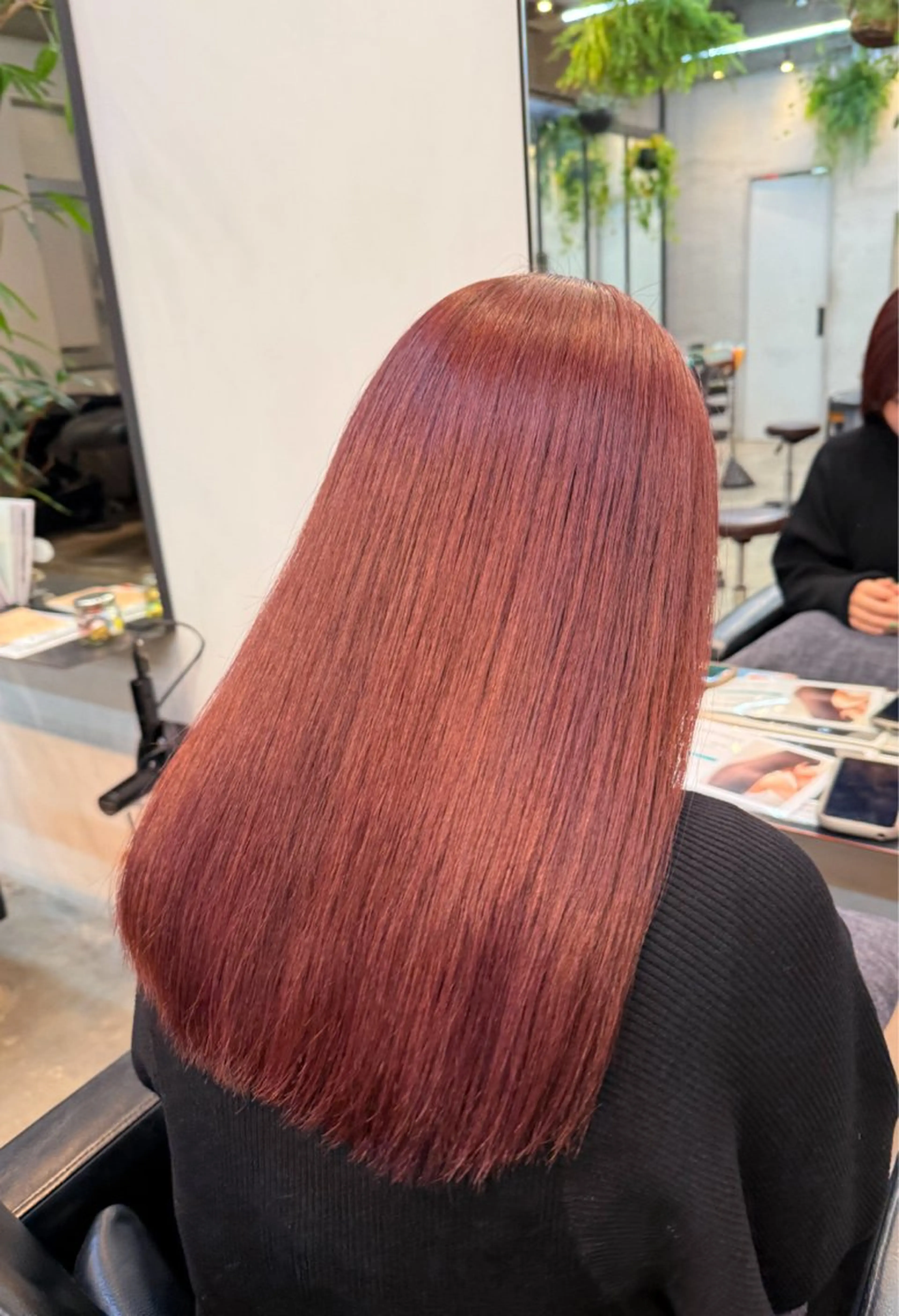 ミディアム カラー レッドカラー 川口開世 short cutのヘアスタイル