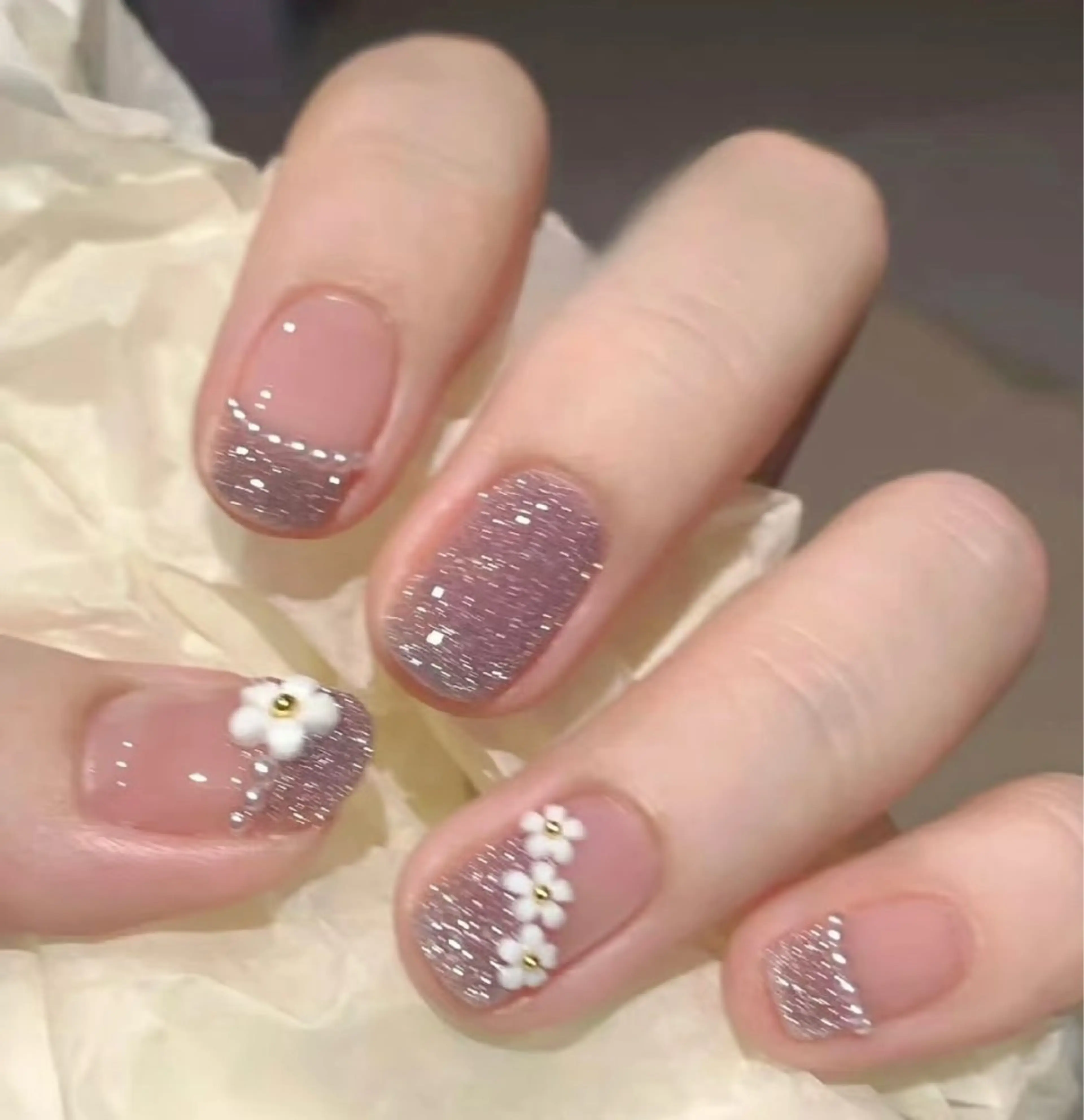 ネイル AZA NAILROOMのネイルデザイン