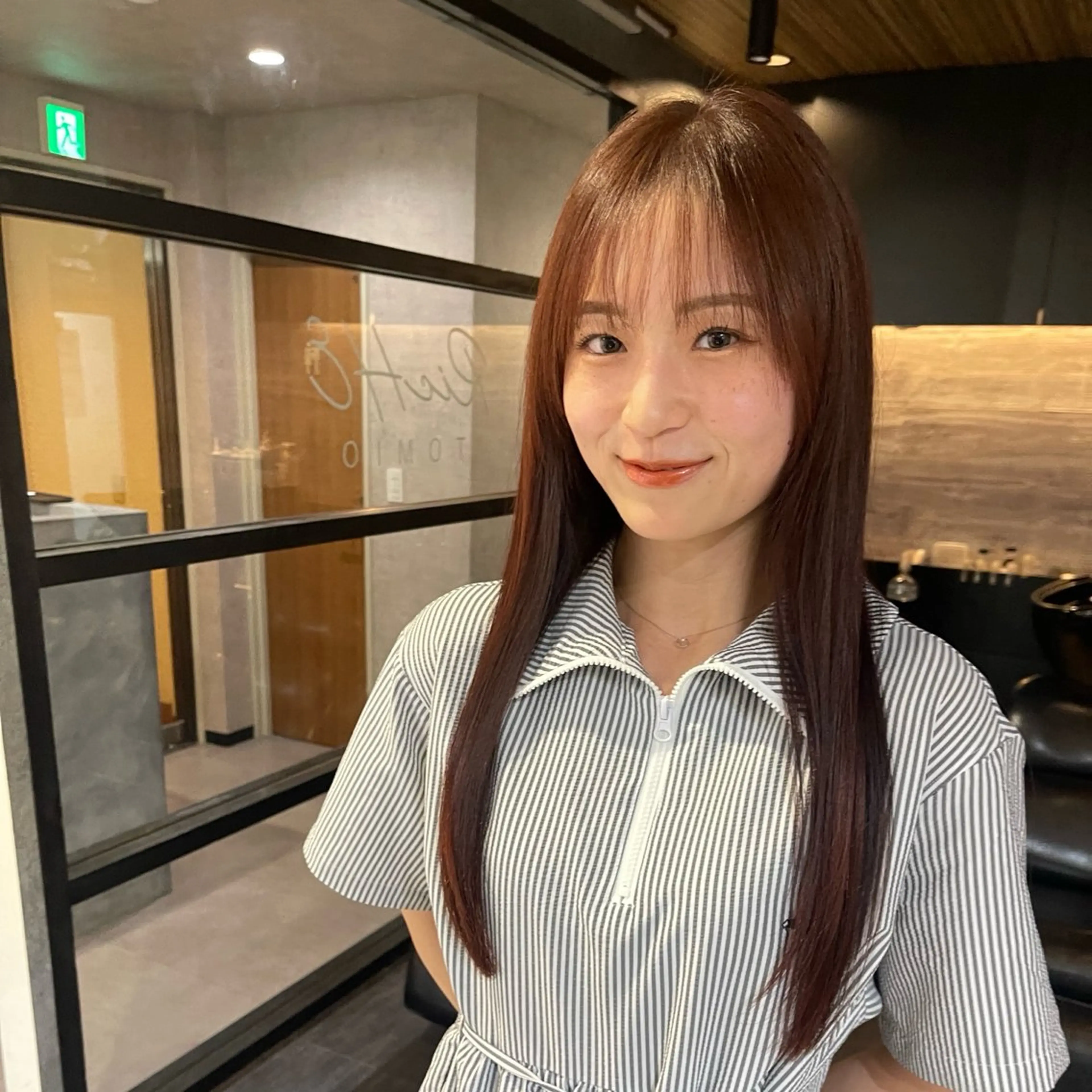 カラー 藤谷 かりんのヘアスタイル