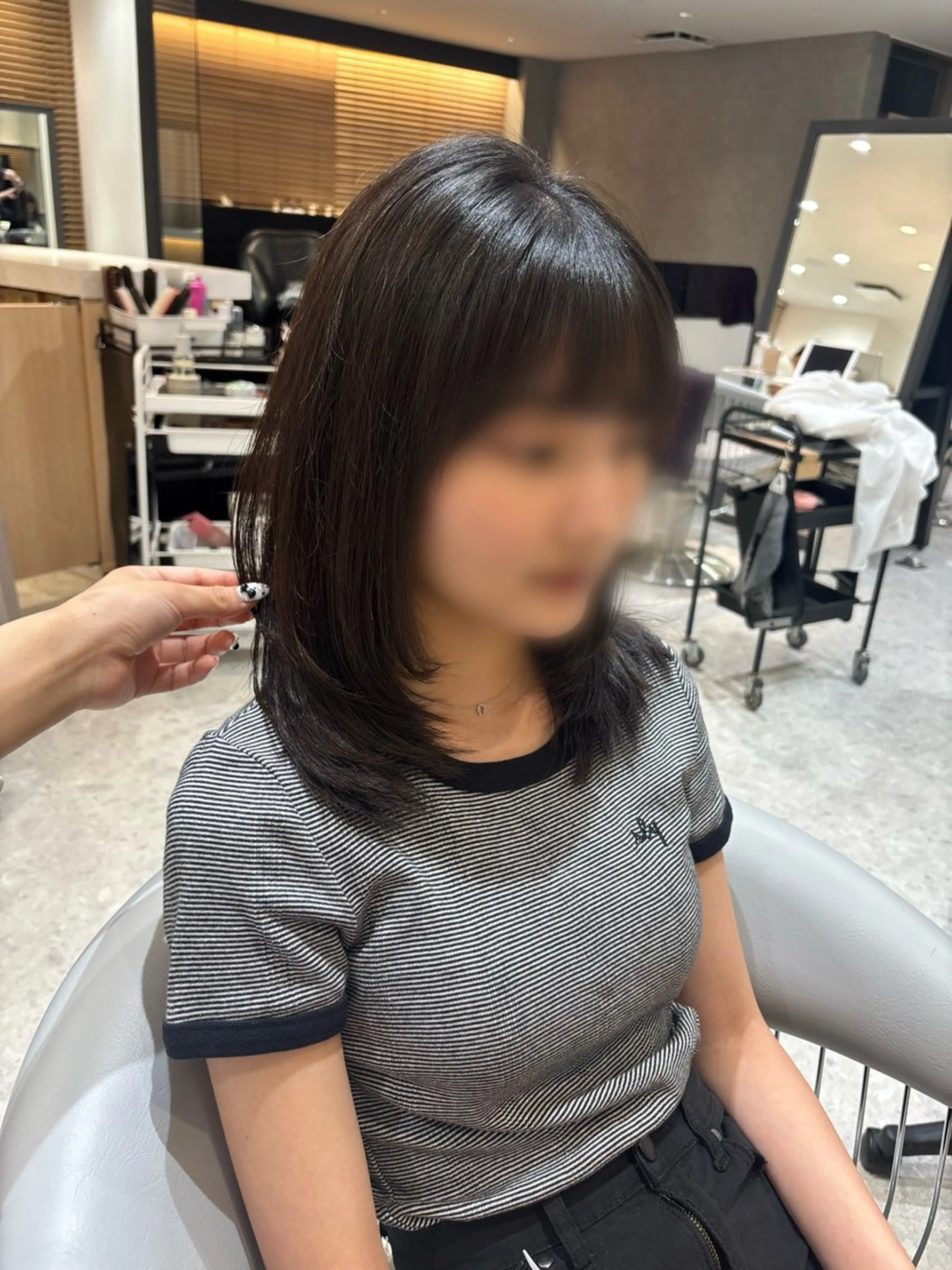 ミディアム MOMOHA/ 🍑レイヤーカットのヘアスタイル