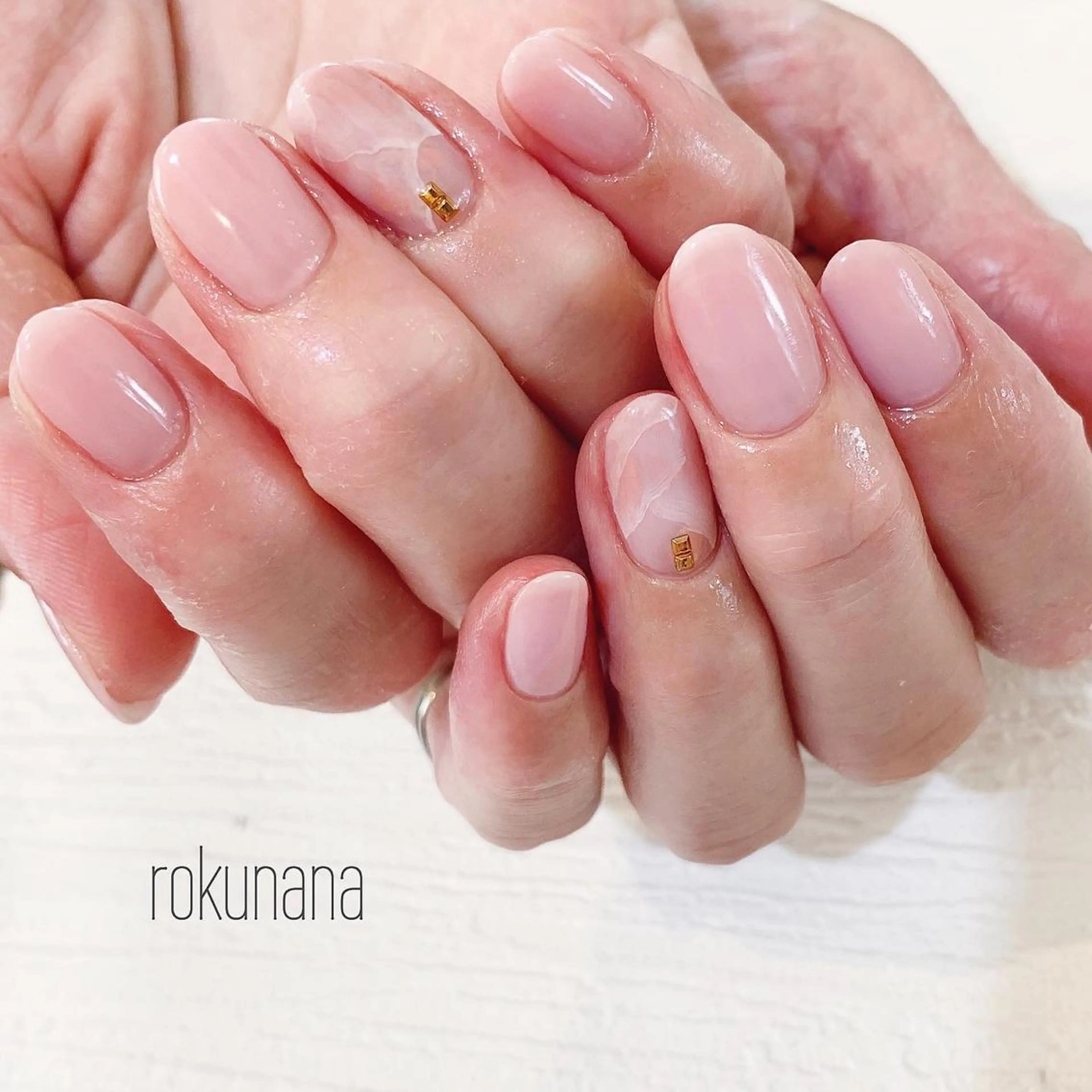 ネイル rokunana 佐野のネイルデザイン