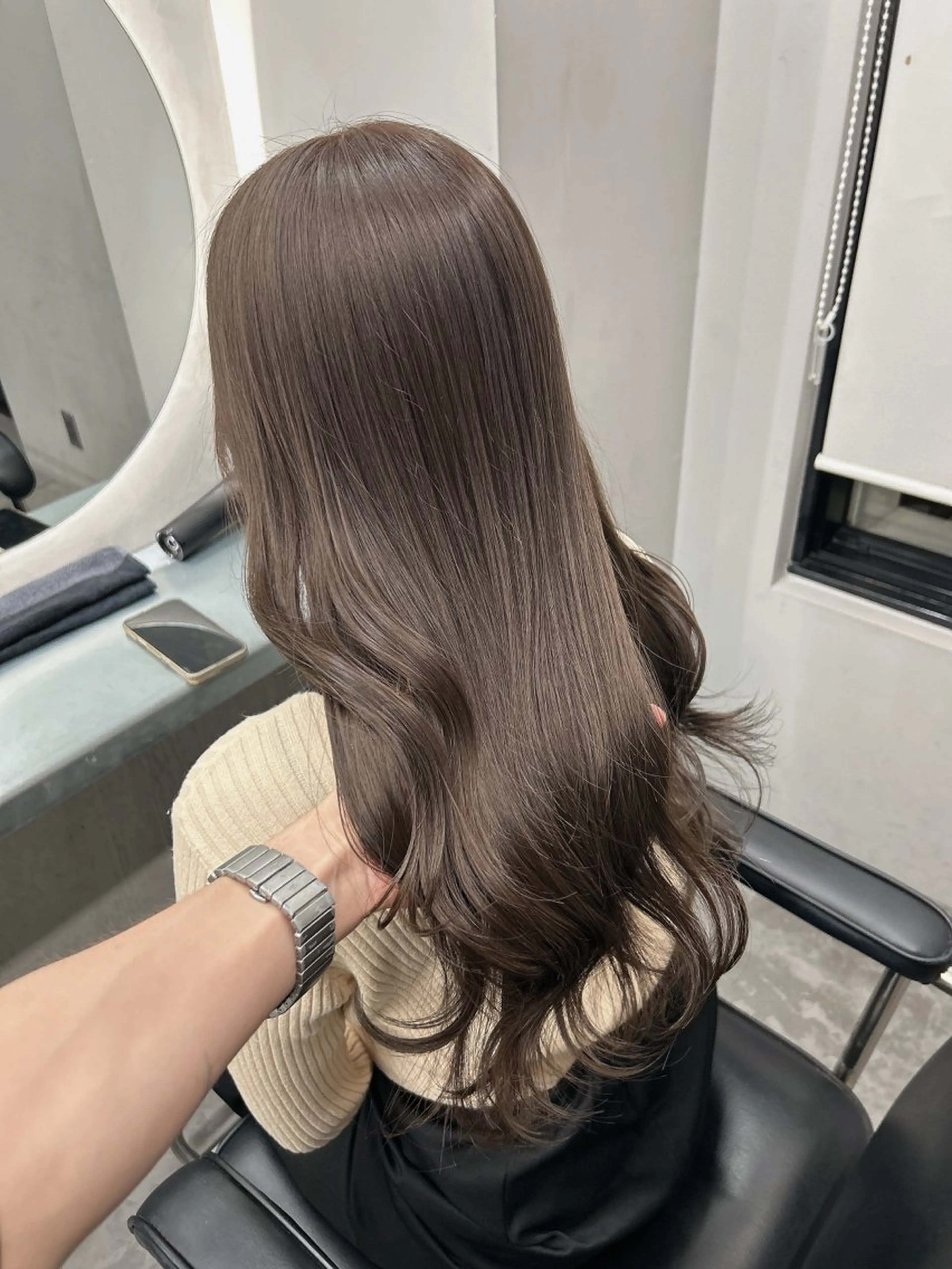 ロング ヘアカラー トリートメント グレージュ 透明感 ブリーチなし田島晃汰のヘアスタイル