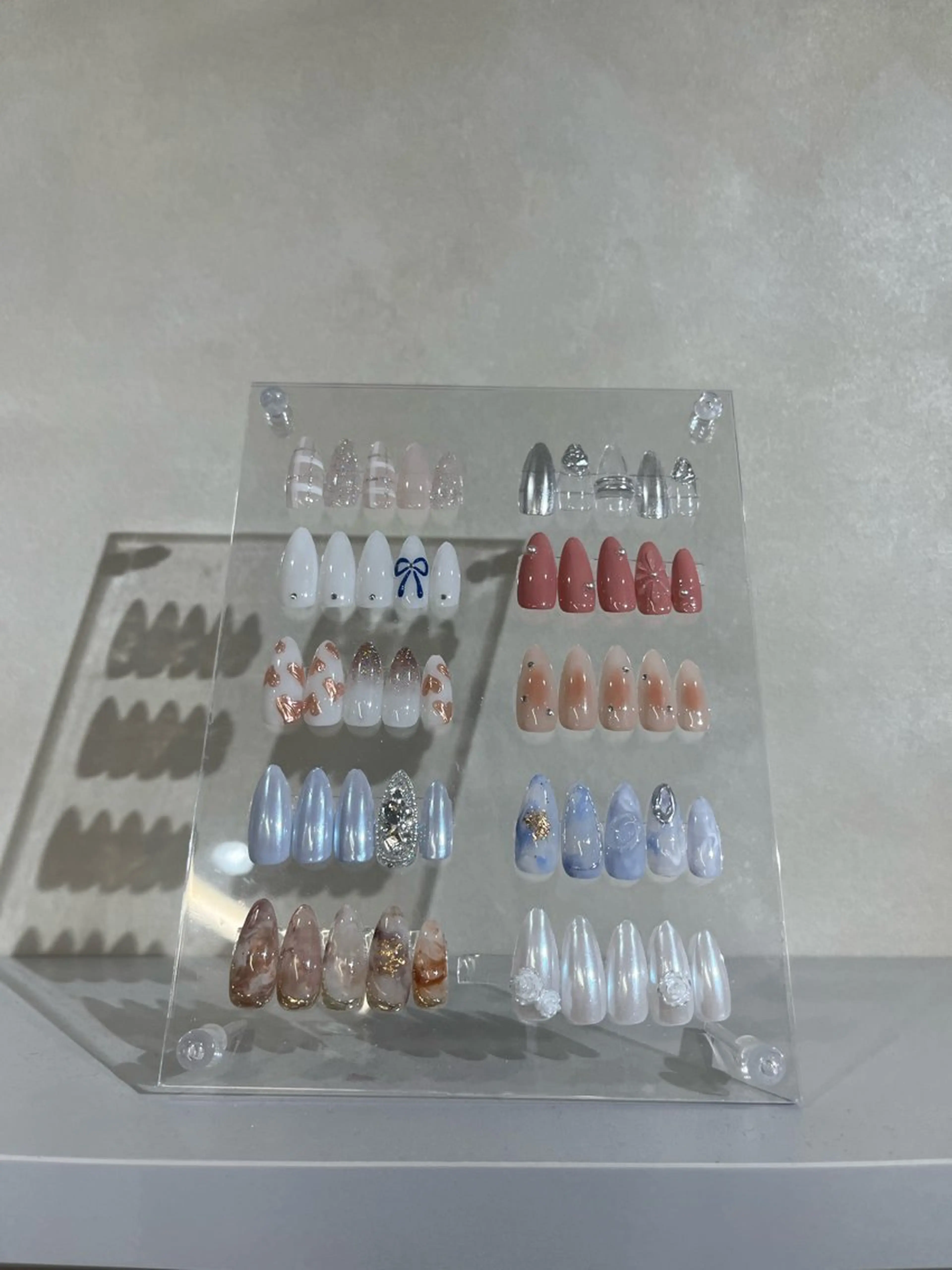 ネイル 浅野 優衣のネイルデザイン