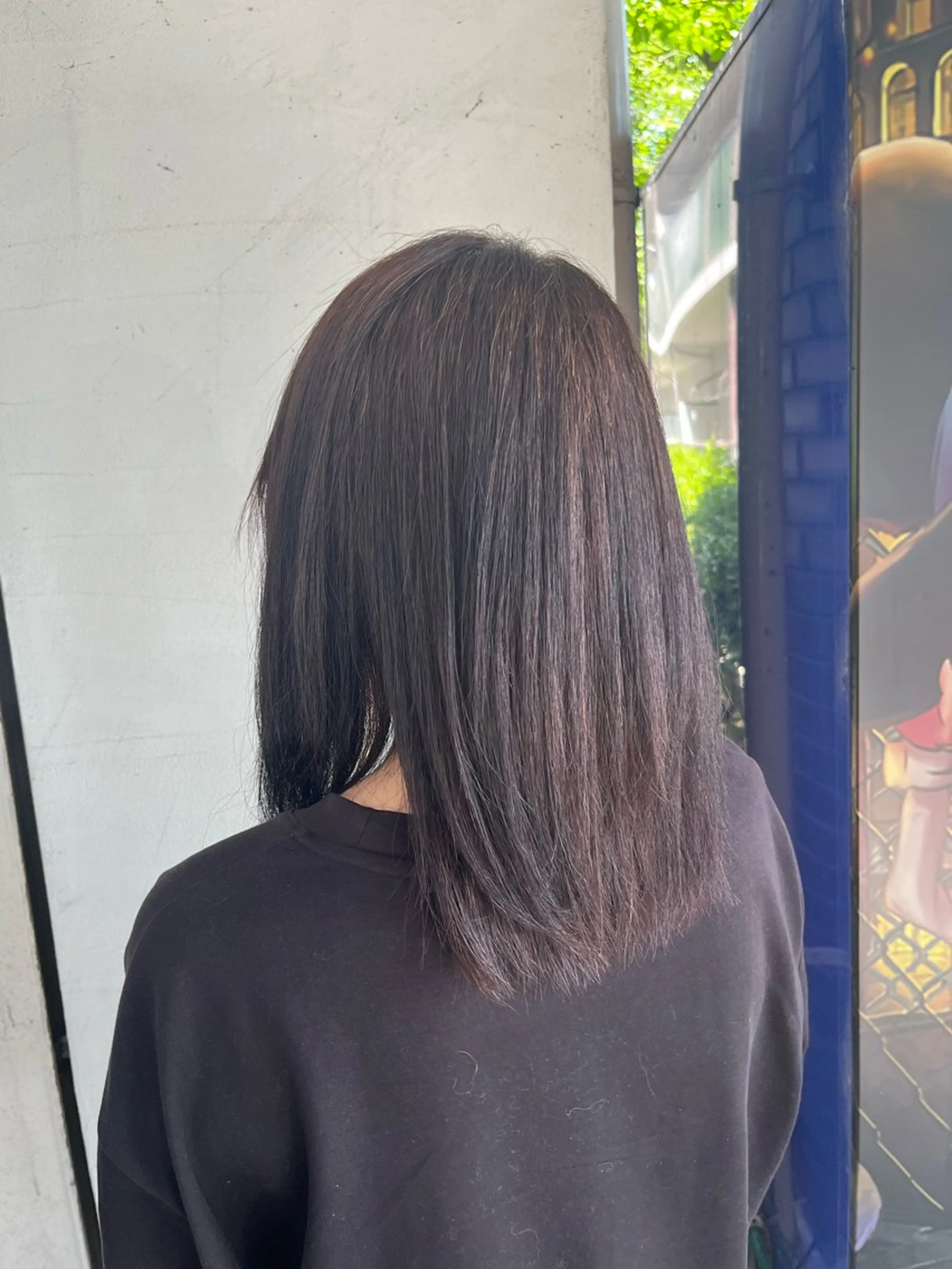 セミロング カラー 臼井 いづみのヘアスタイル