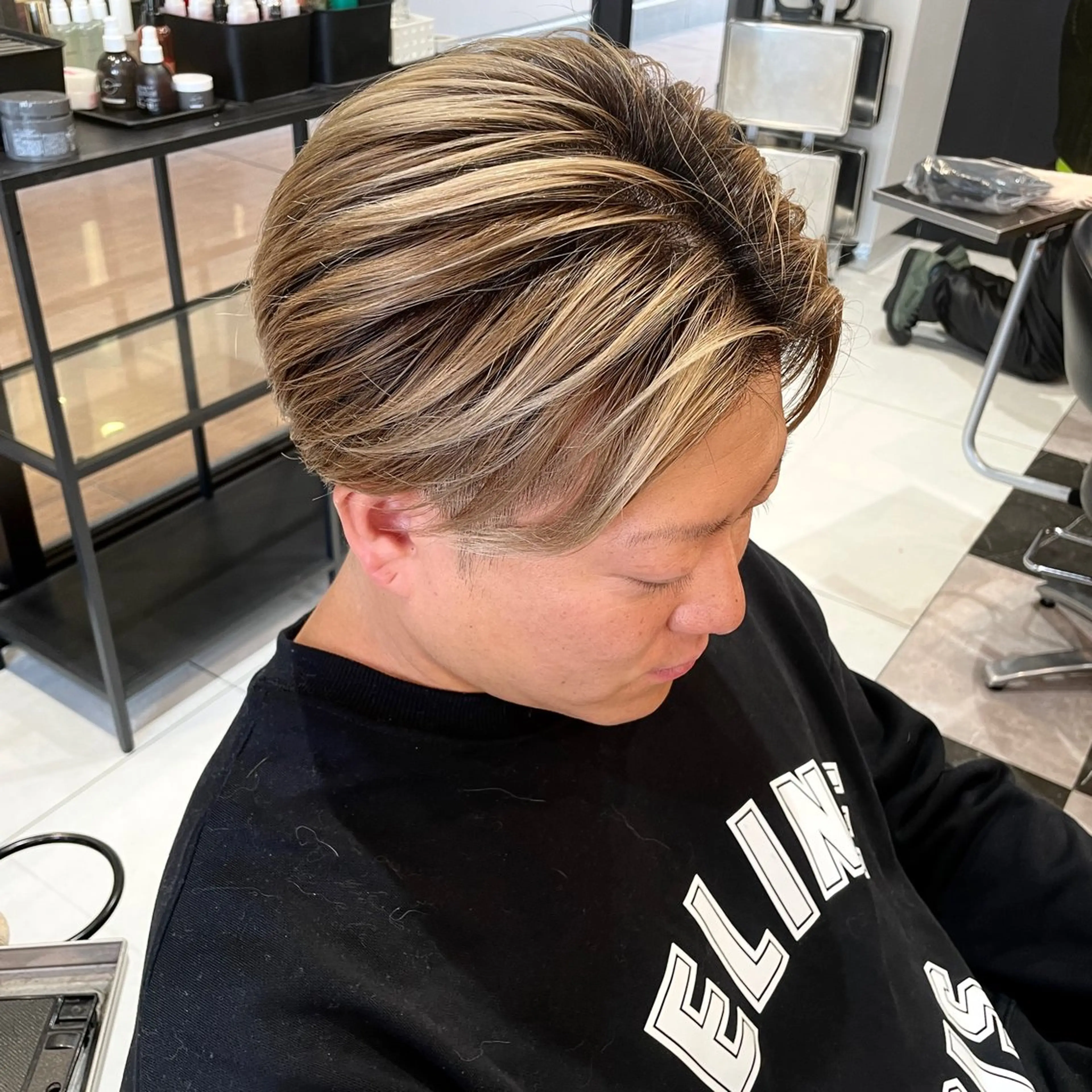 ショート カラー メンズ カット ヘアカラー メンズヘア特化 崎田 成人のヘアスタイル