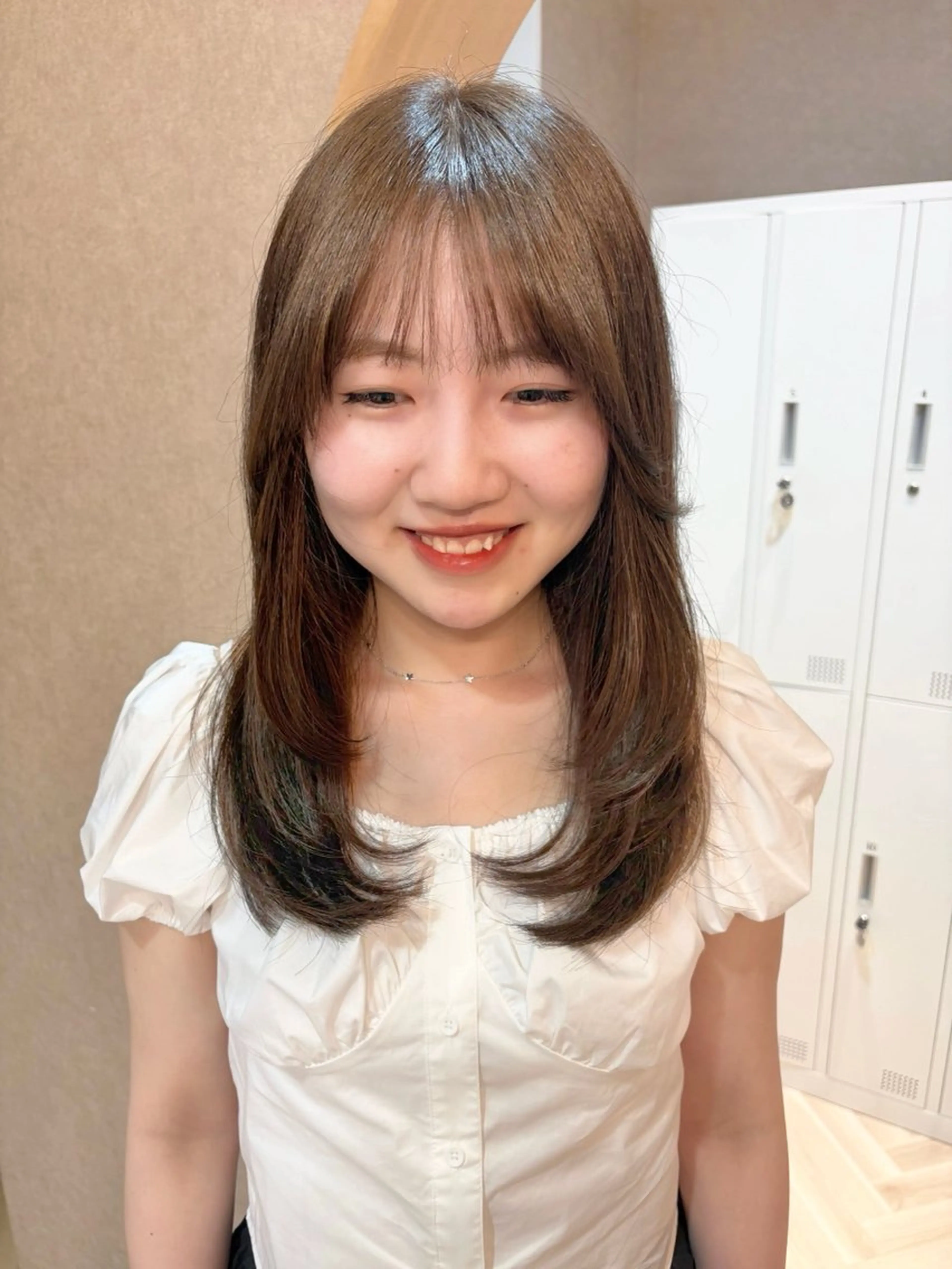 ミディアム レイヤーカット 似合わせ/ベージュ /レイヤー/りほ🤍のヘアスタイル