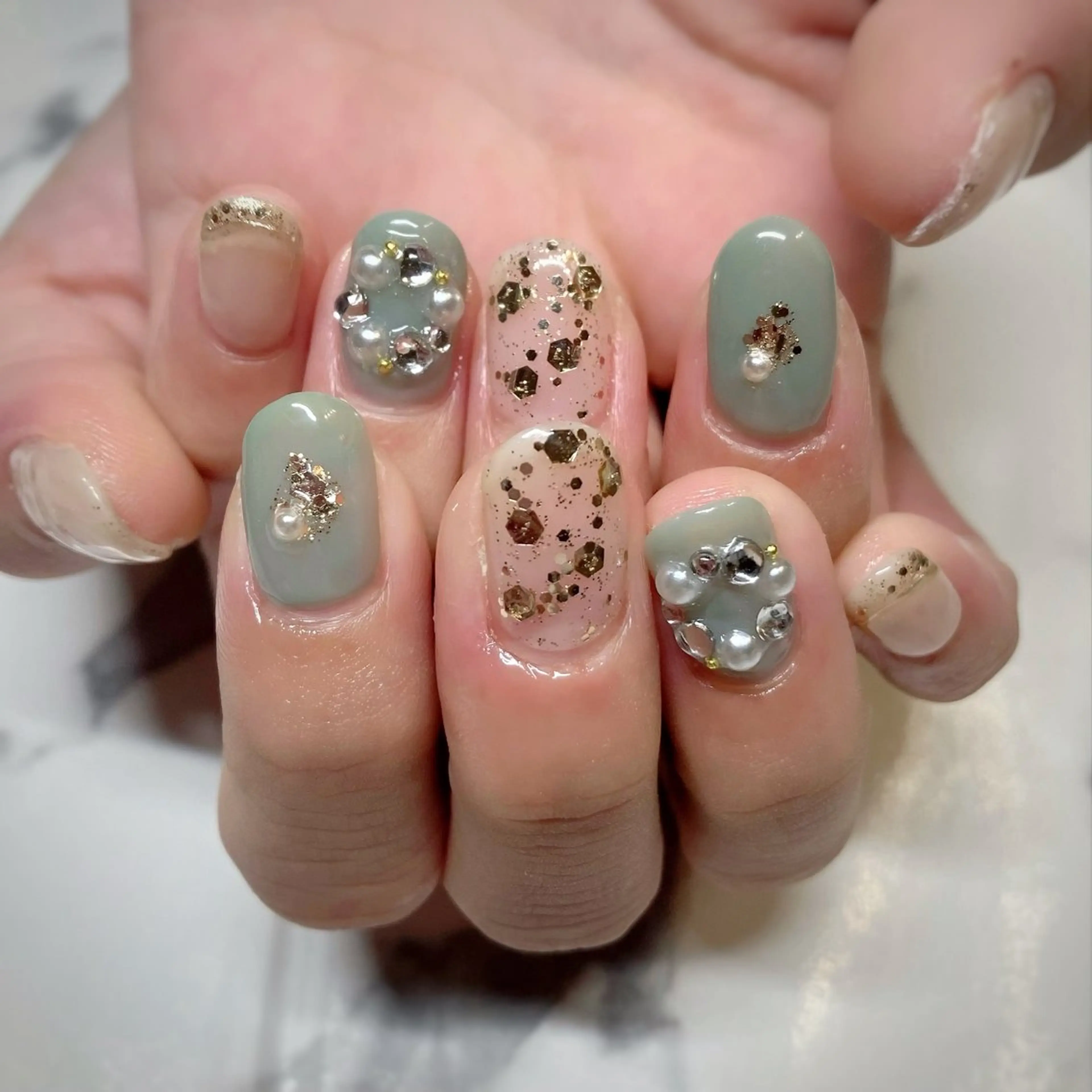 ネイル キラキラネイル ラメ(グリッター) 冬ネイル クリスマス MALAMA NAILのネイルデザイン
