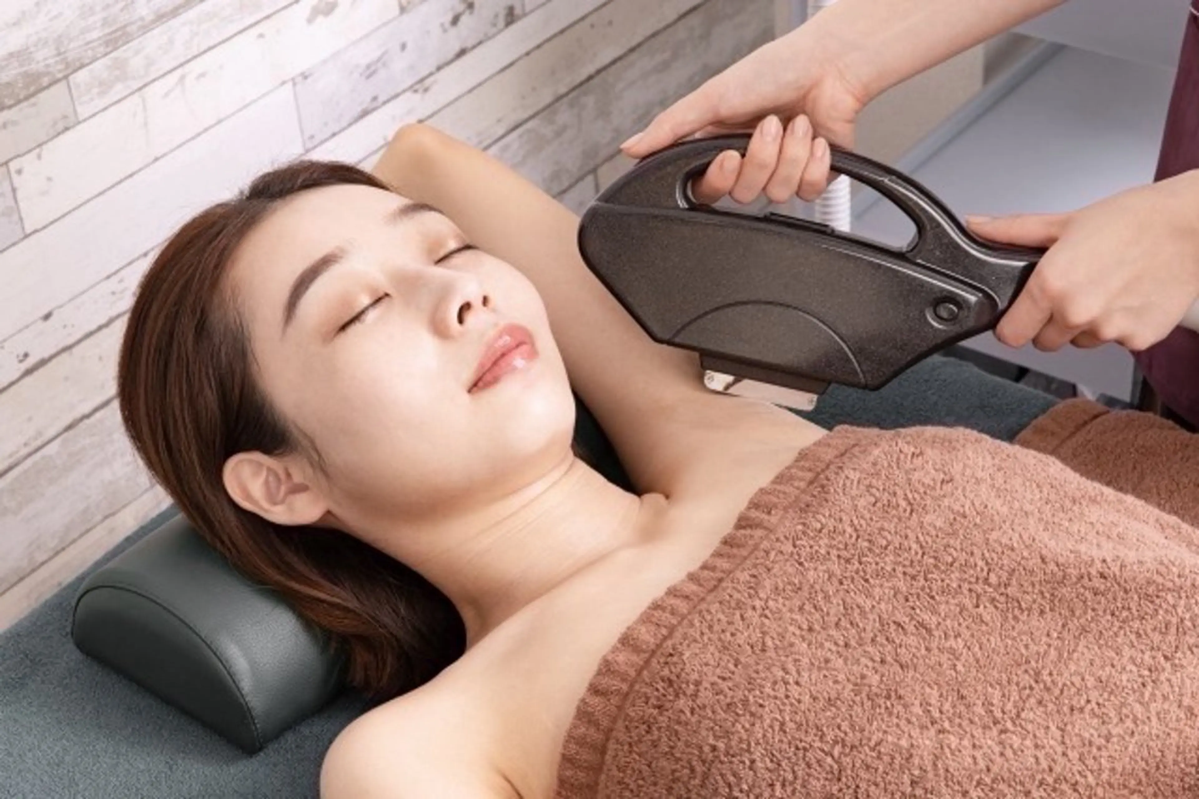 女性【脱毛・お好きな3箇所】の写真