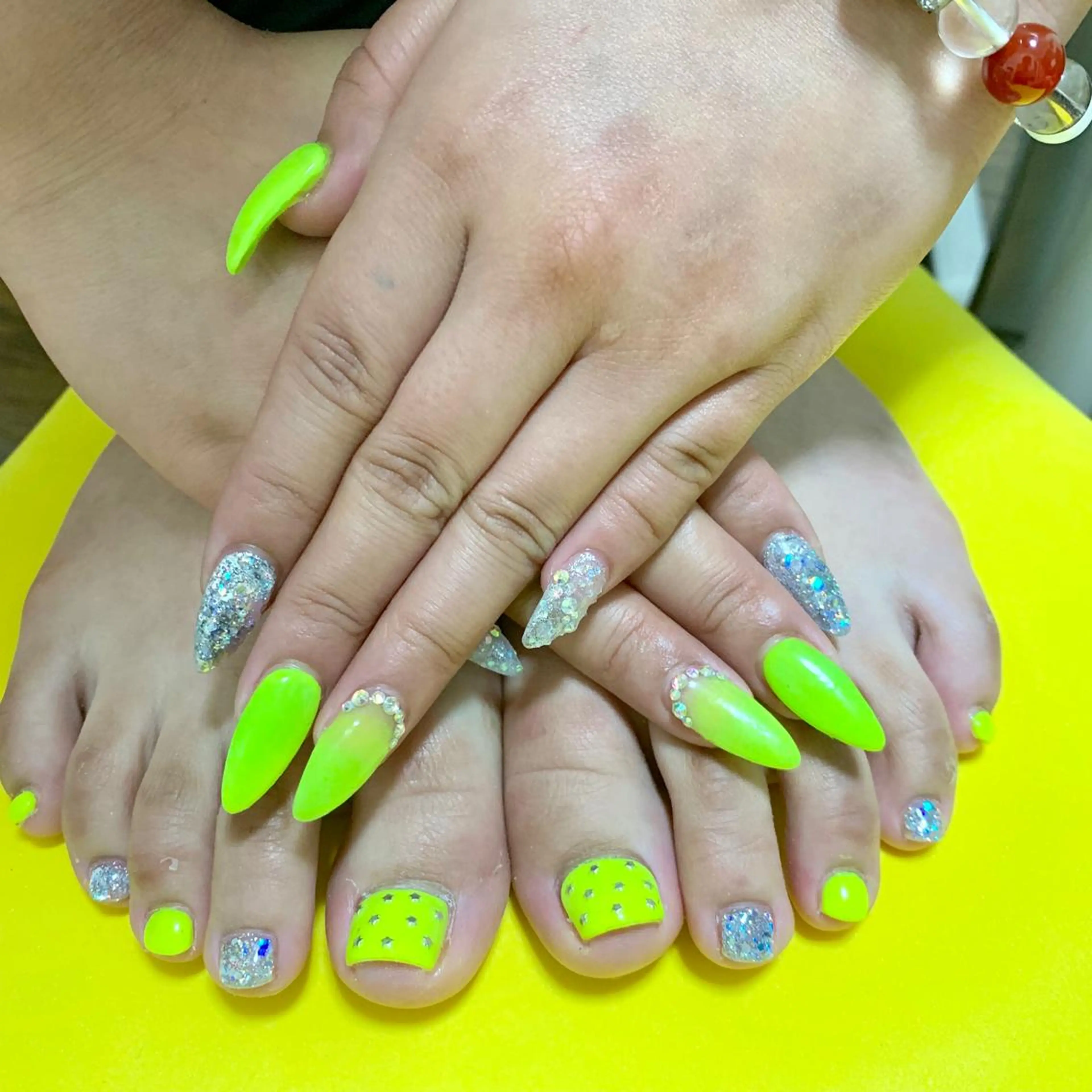 ネイル フットネイル 🌙🫧CHARME (RUKA)🦋🫧のネイルデザイン