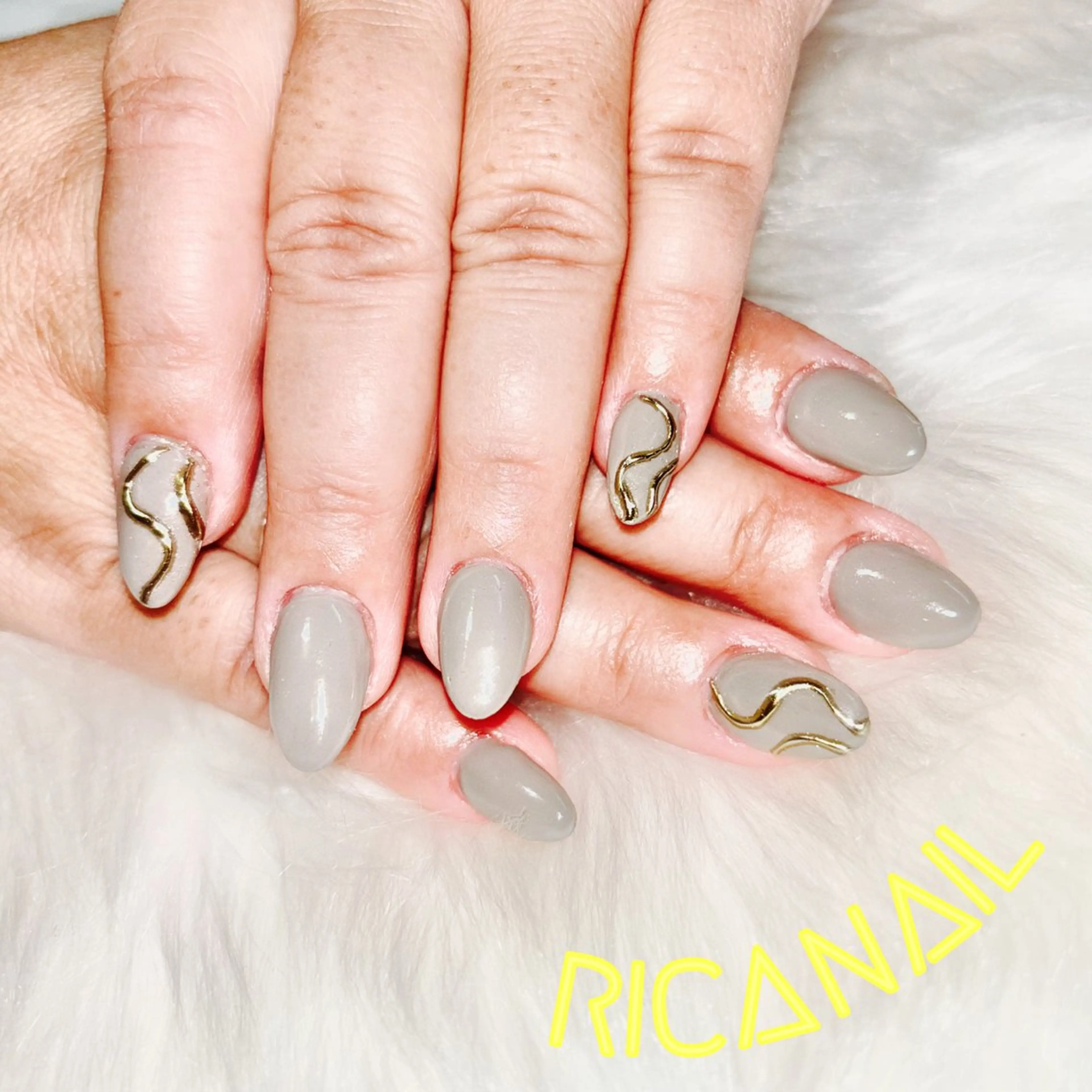 スカルプ長さ出し＋ワンカラーの写真