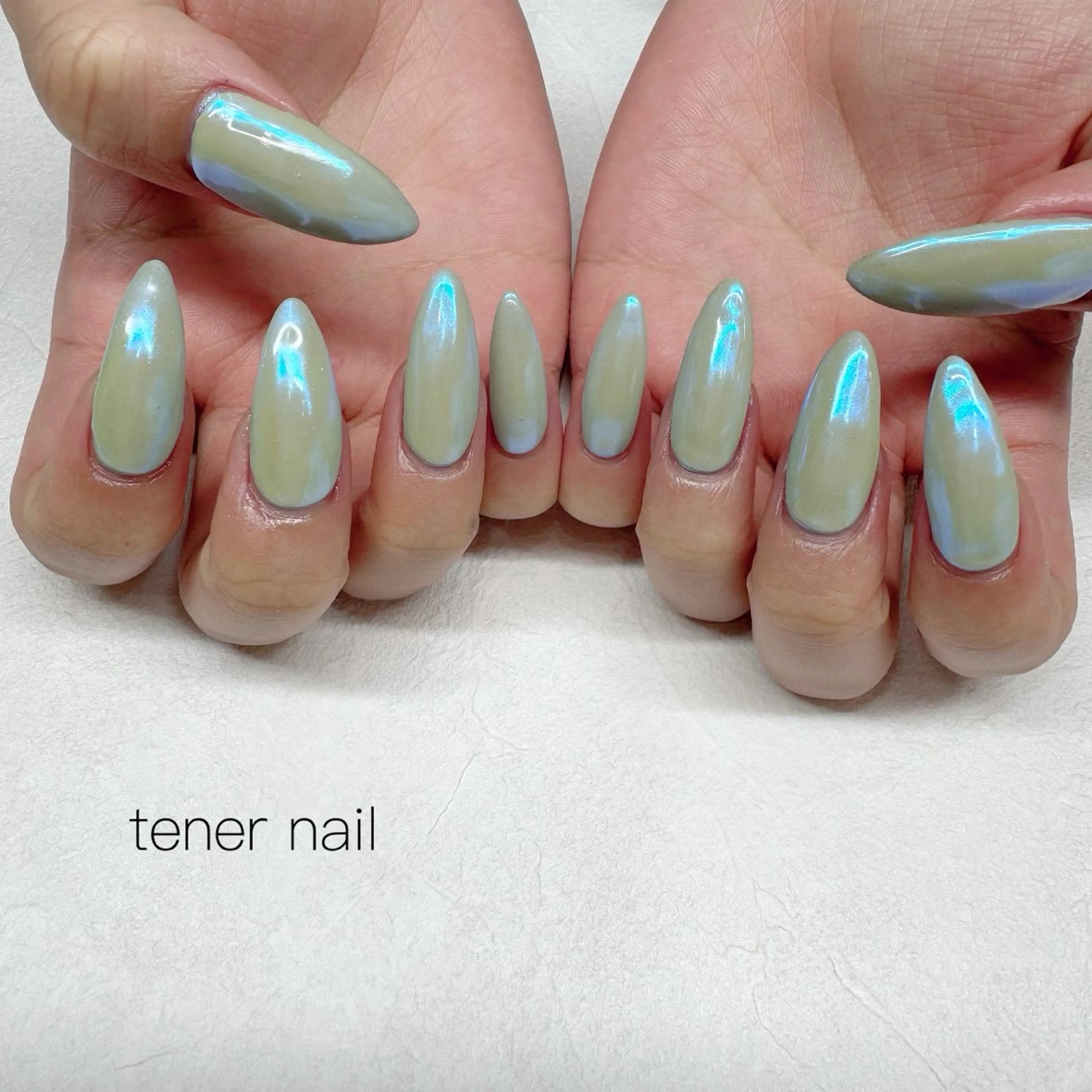 ネイル オーロラネイル ブルー ハンドネイル テネルネイル tener nailのネイルデザイン