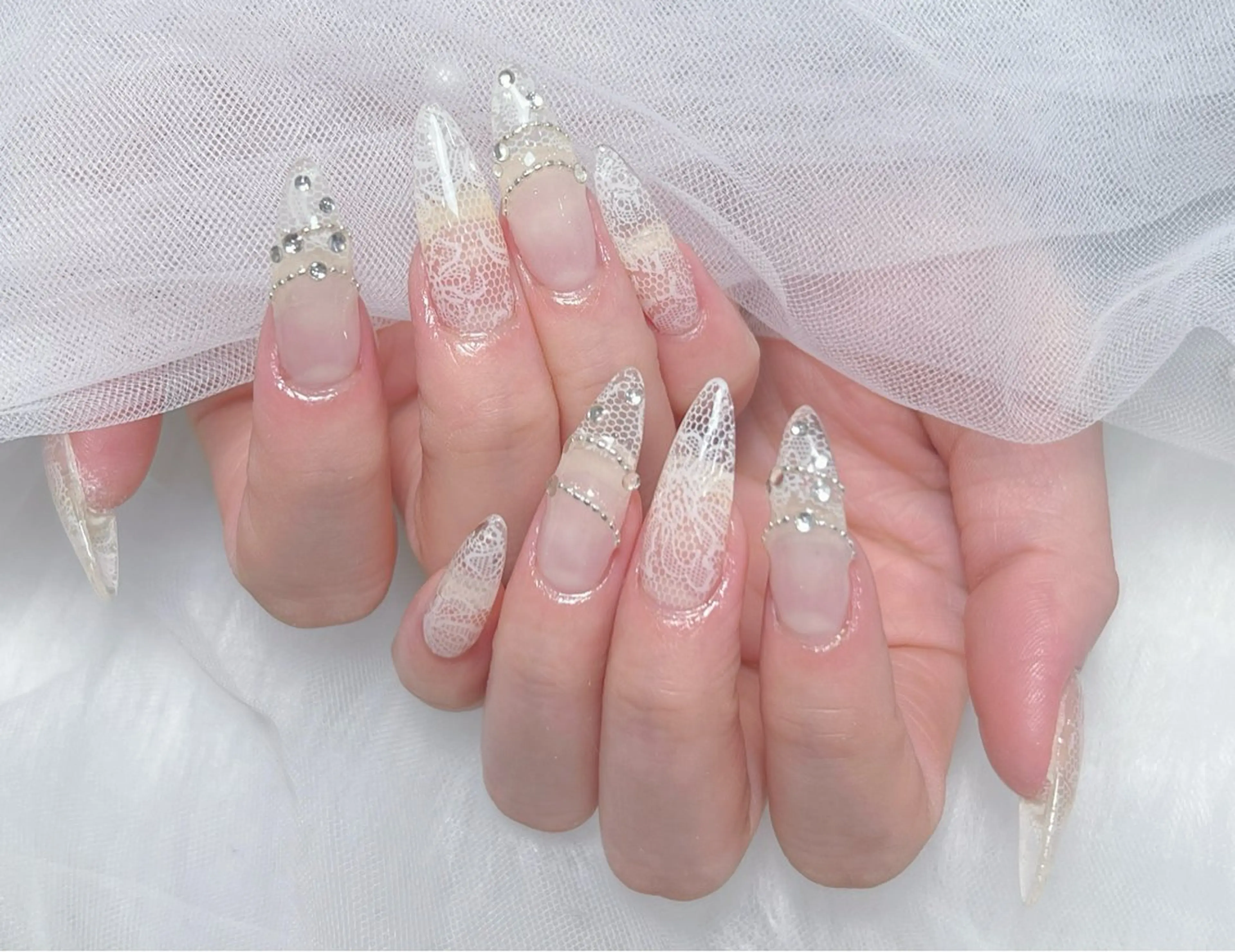 ネイル アートネイル オーロラネイル チークネイル 長さ出し フットネイル Miya _nailのネイルデザイン