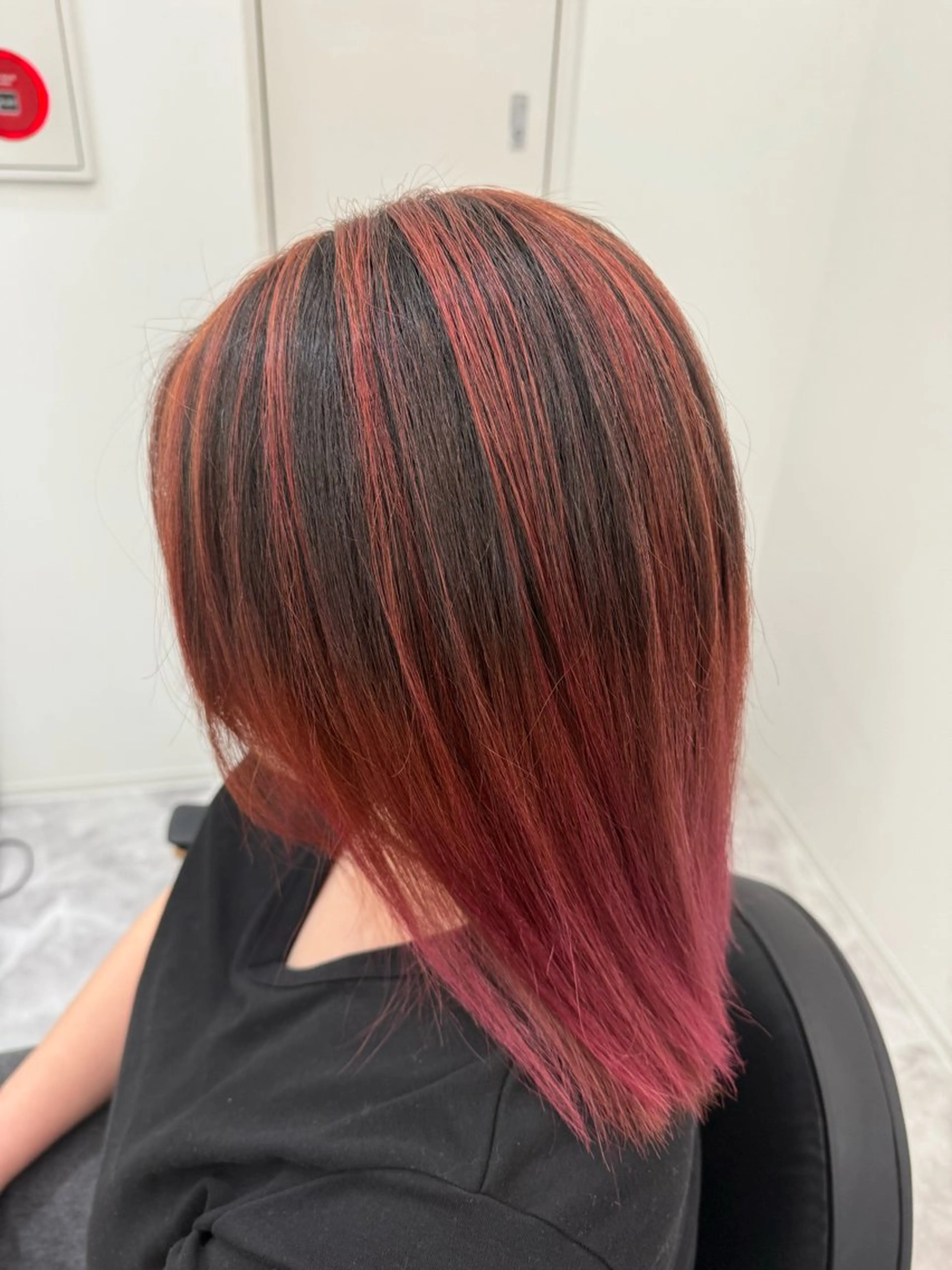 セミロング カラー バレイヤージュ レイヤーカット 髪質改善 Chihiro🫧のヘアスタイル