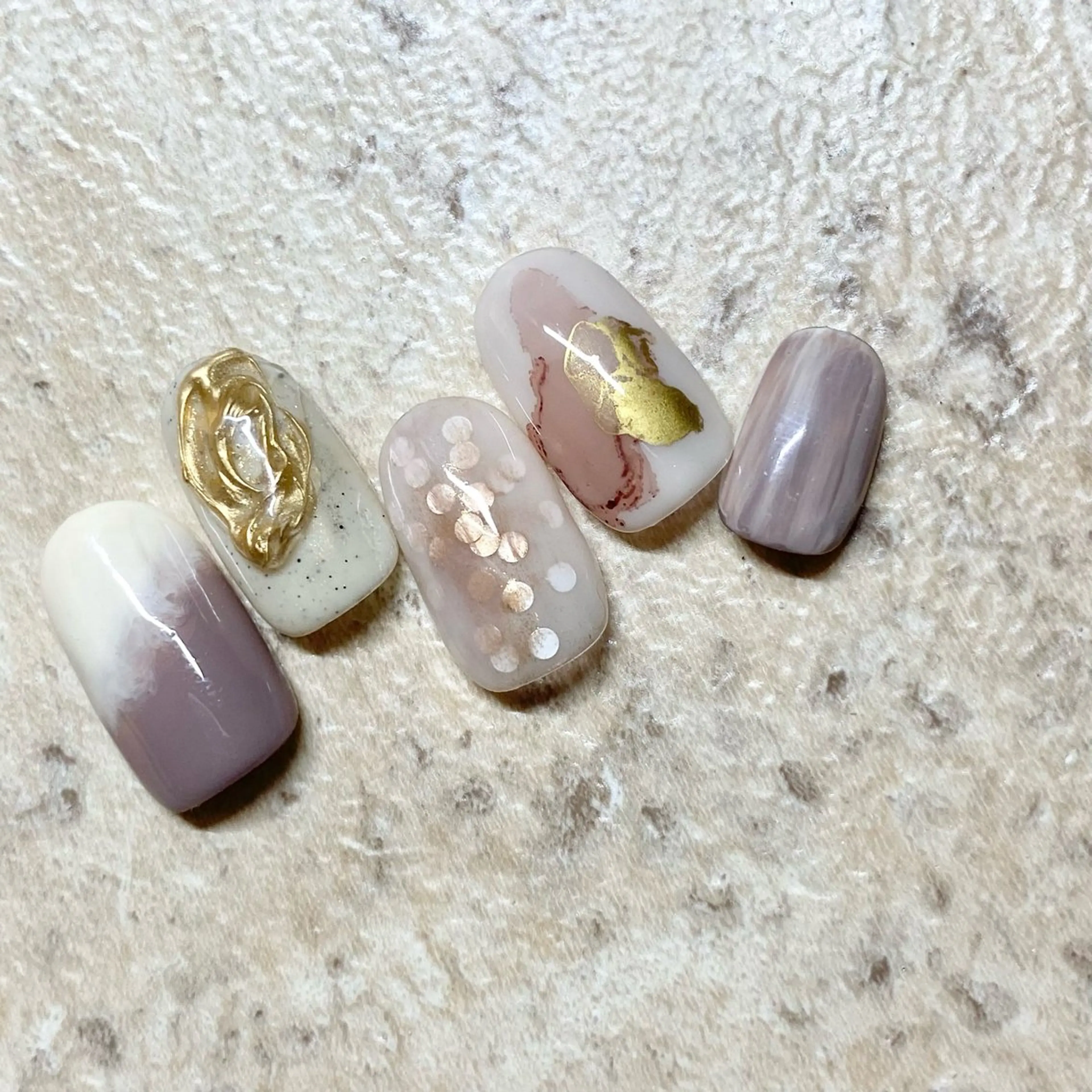 ネイル アートネイル フットネイル ニュアンスネイル 夏ネイル 冬ネイル 山田 貴子のネイルデザイン