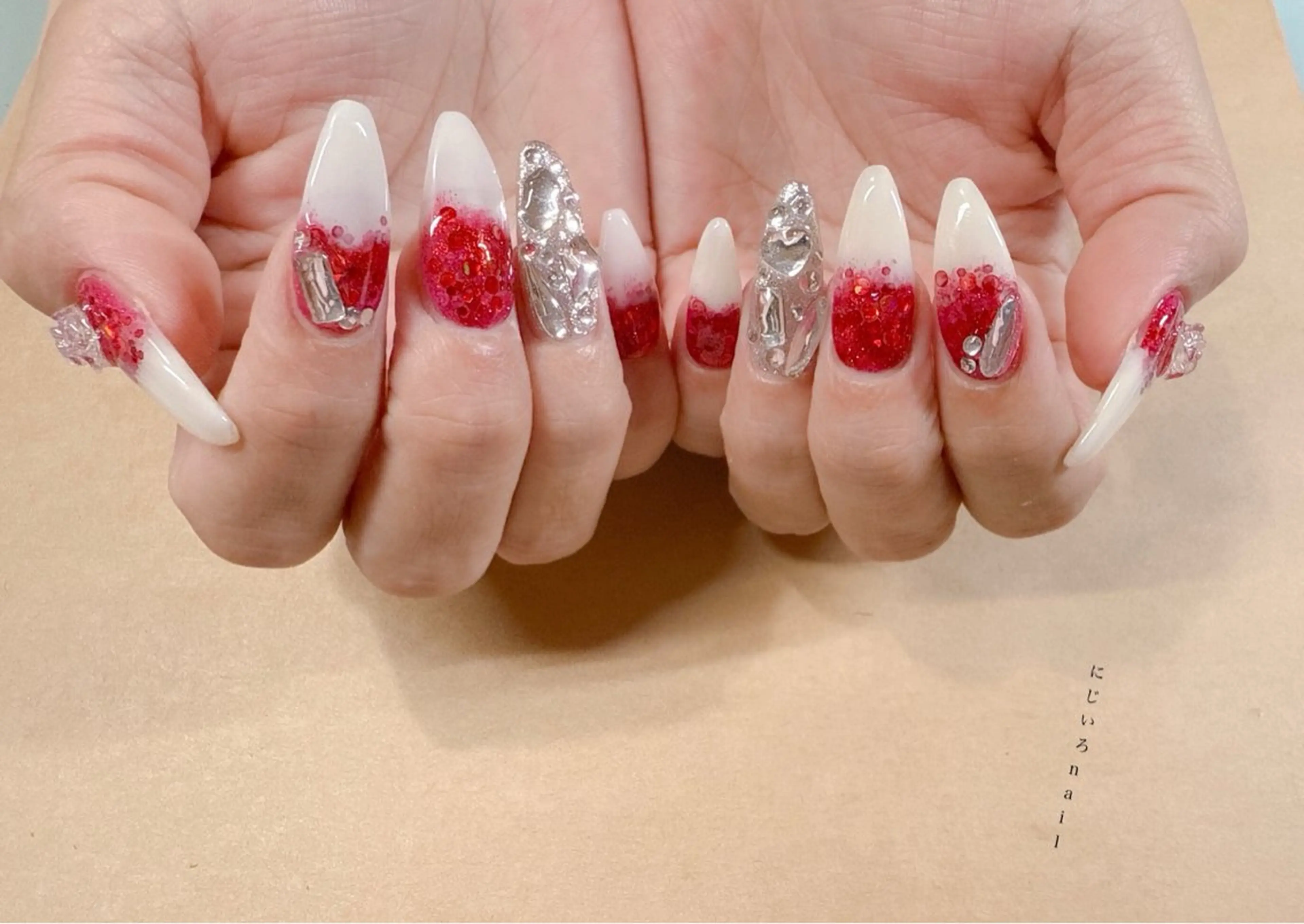 ネイル にじいろ nailのネイルデザイン