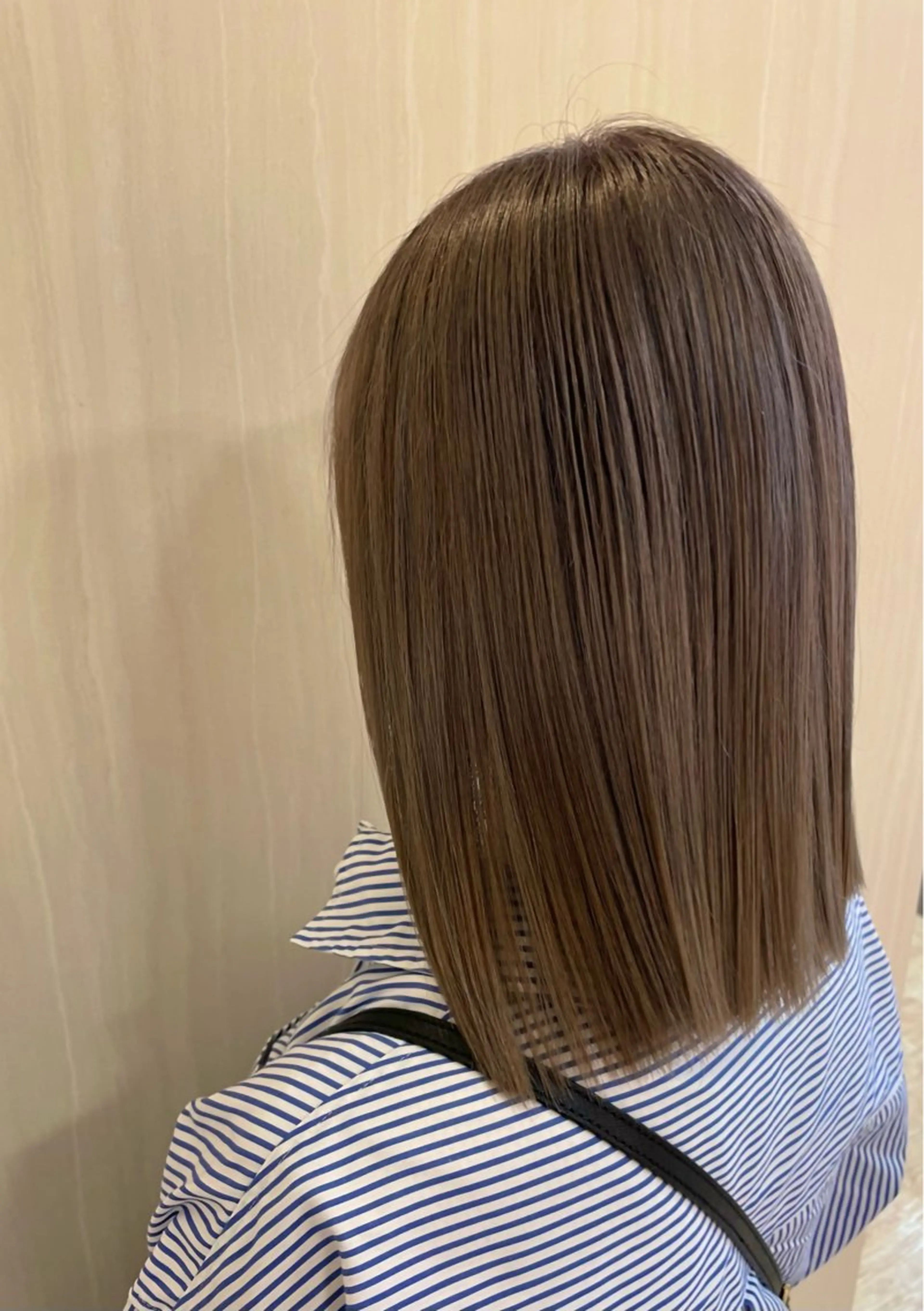 ミディアム カラー 齋藤 多美のヘアスタイル