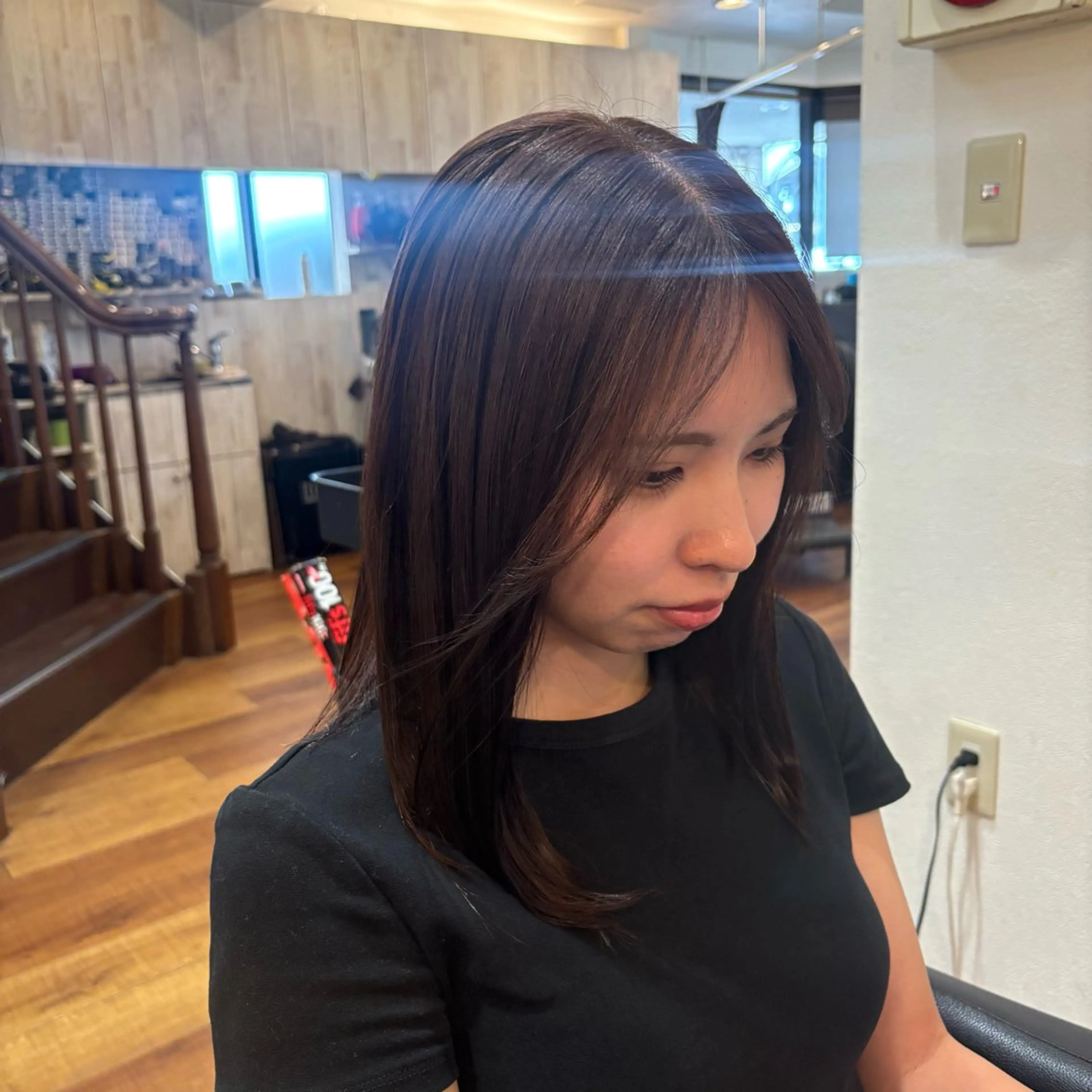 セミロング 髪質改善カラー 縮毛矯正🤍辻桃加のヘアスタイル