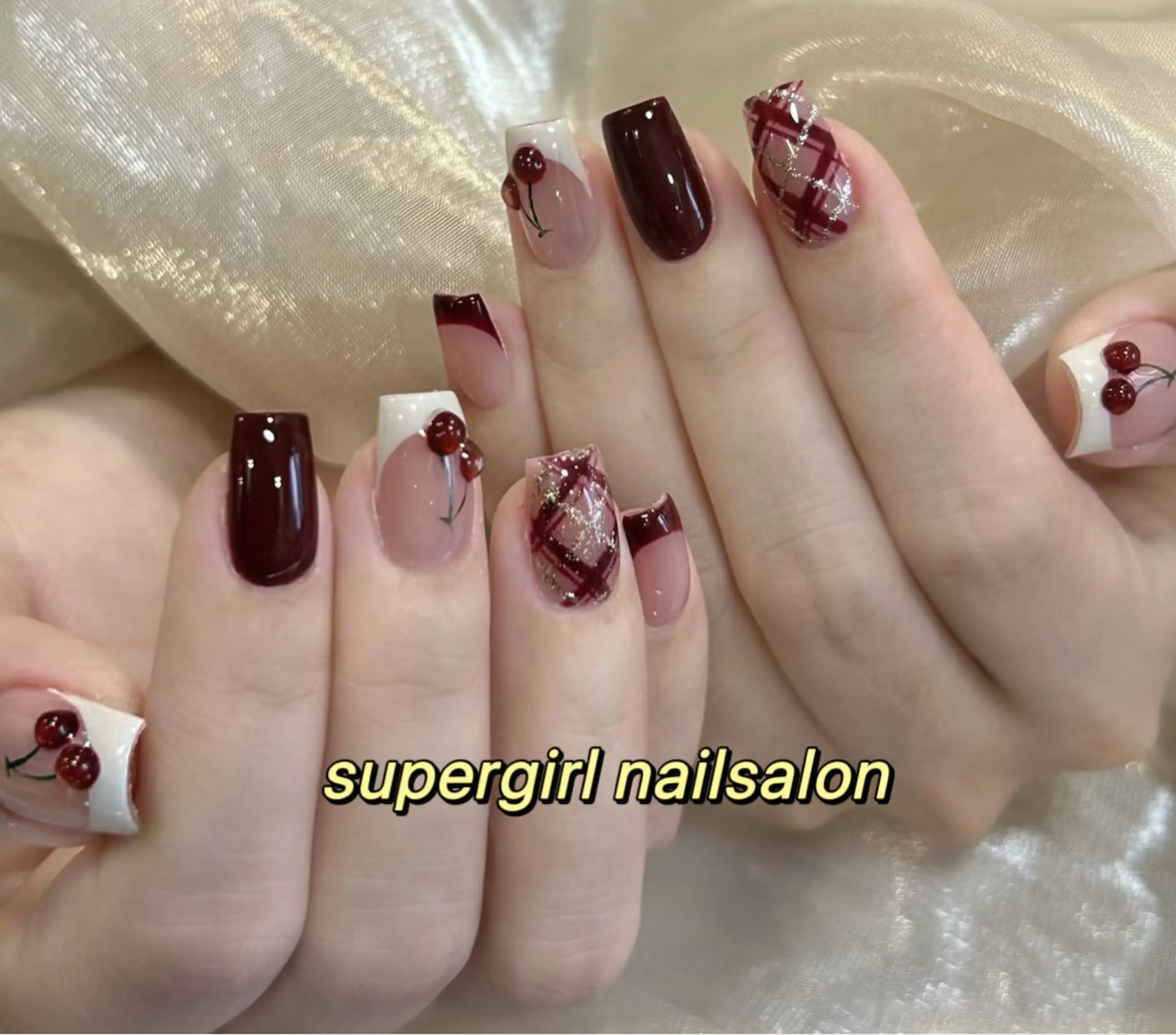 ネイル ハンドネイル ハンドケア super girlネイルサロン所属・supergirl ネイル専門サロンのネイルデザイン