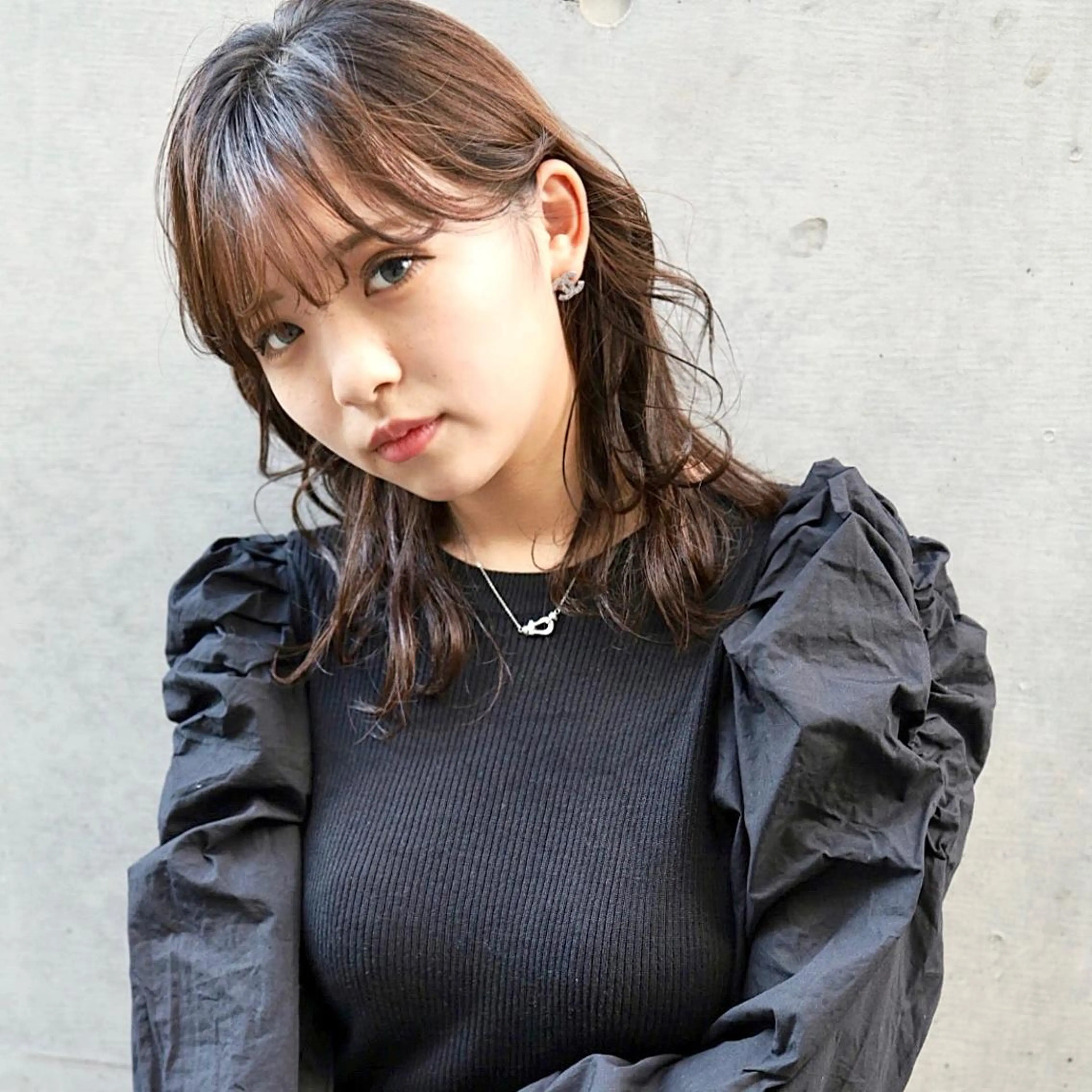 セミロング パーマ カット パーマ トリートメント ⭐️𝑭𝑰𝑳𝑴𝑶𝑹𝑴𝑨𝑳𝑬⭐️【フィルモルメール】所属・トレンドヘア🩶 艶髪🩶yoshiのヘアスタイル