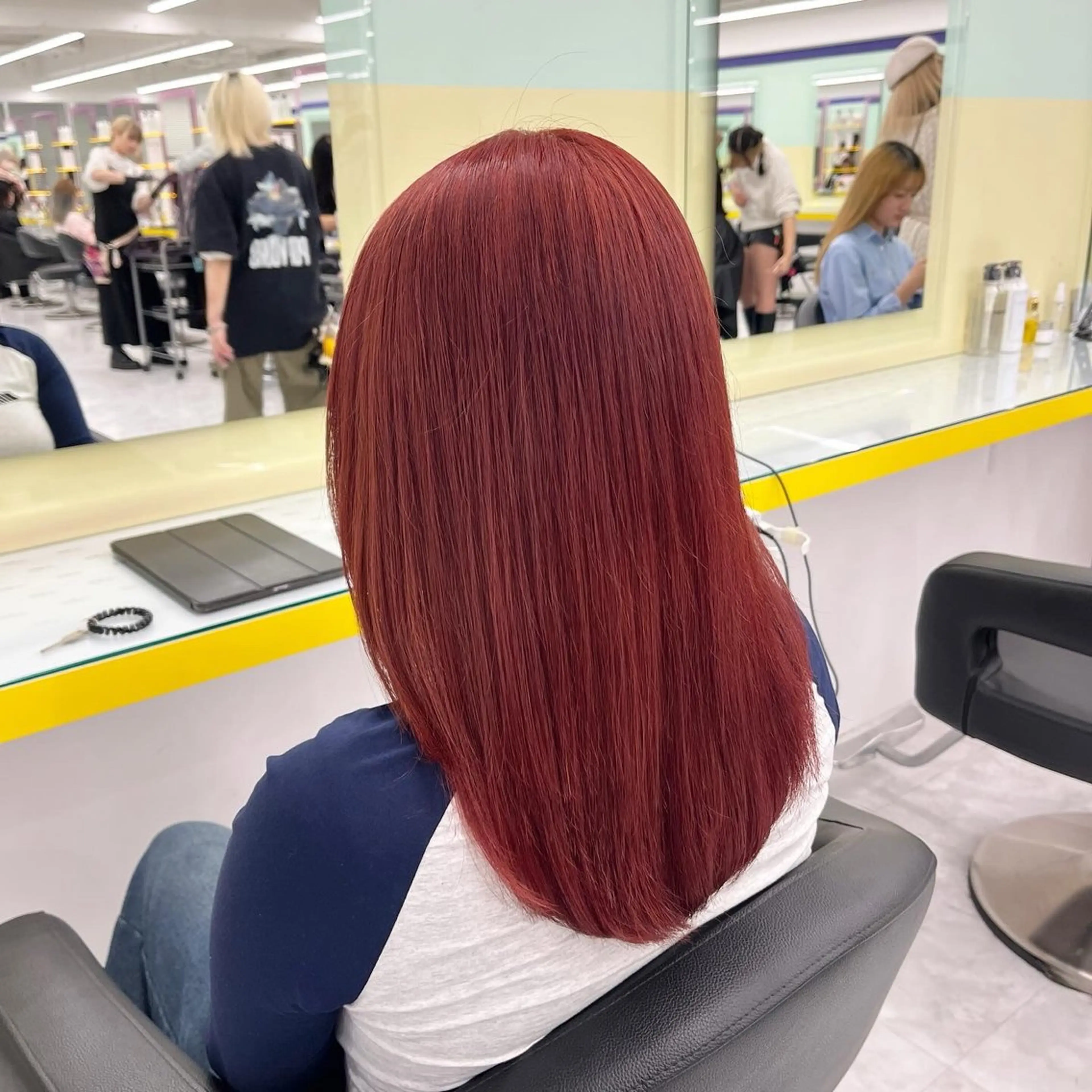 セミロング カラー ヘアアレンジ オレンジ ヘアカラー 🎀Girly艶髪カ ラー🎀Harukaのヘアスタイル