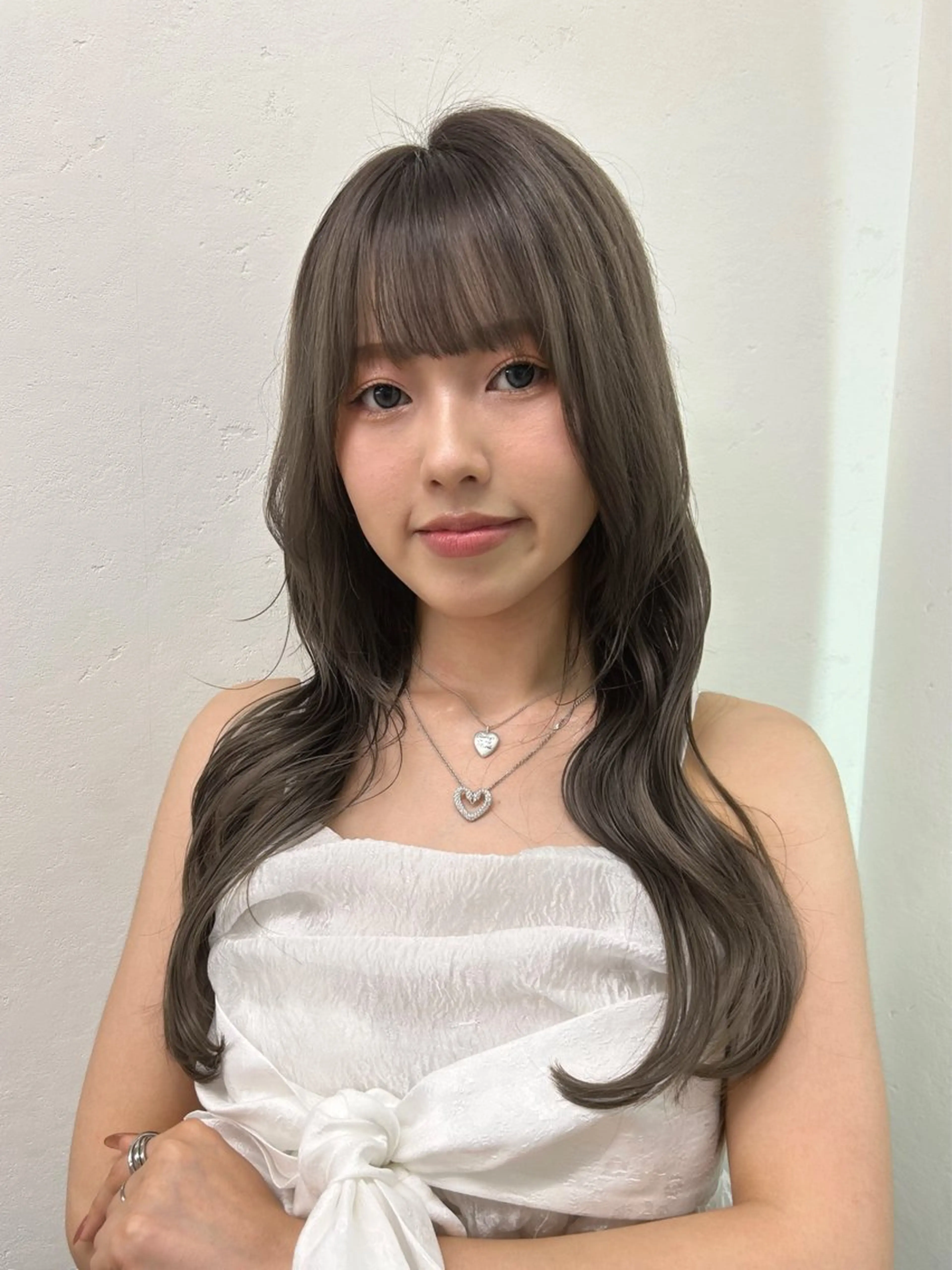 大人気メニュー🏹👼🏻ブリーチなしWオリーブカラー🫒+集中ケアトリートメントの写真