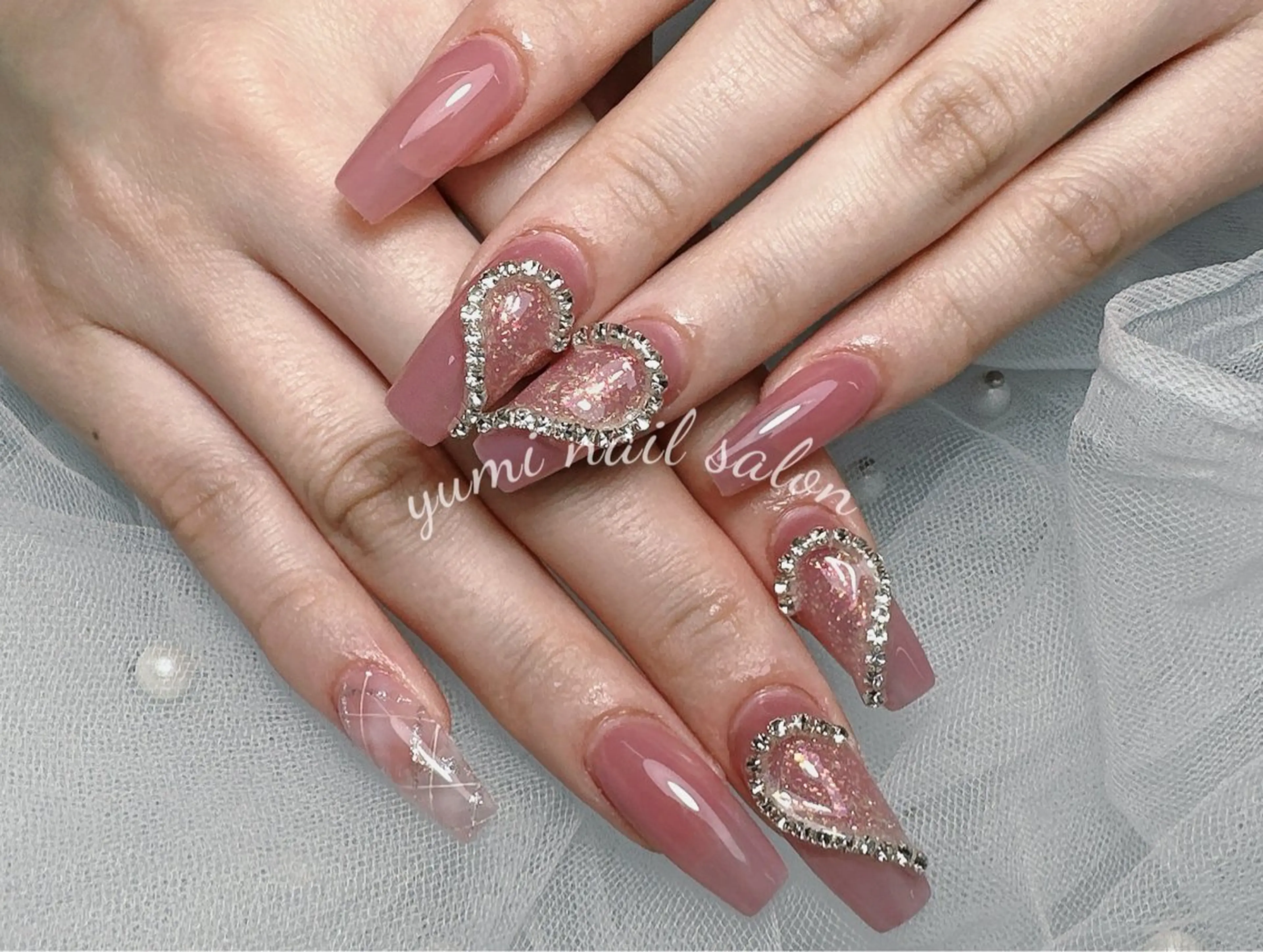 ネイル shineジェル& チップ長さだしのネイルデザイン