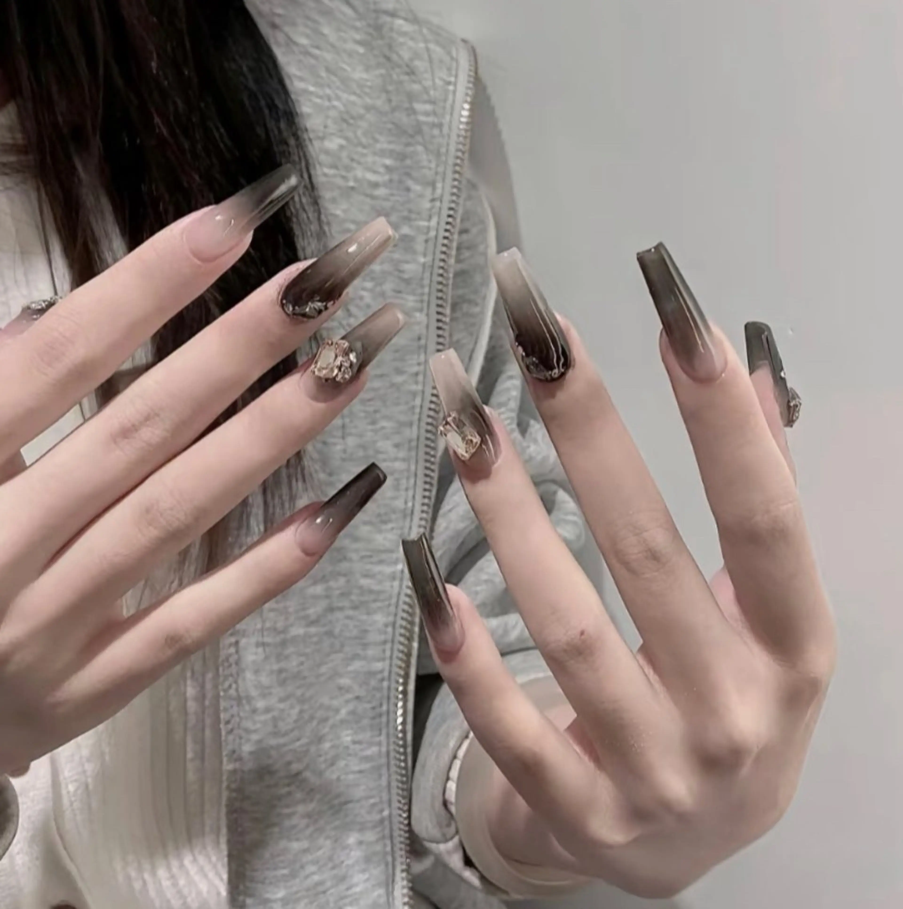 ネイル AND Nail 長さだし専門店のネイルデザイン