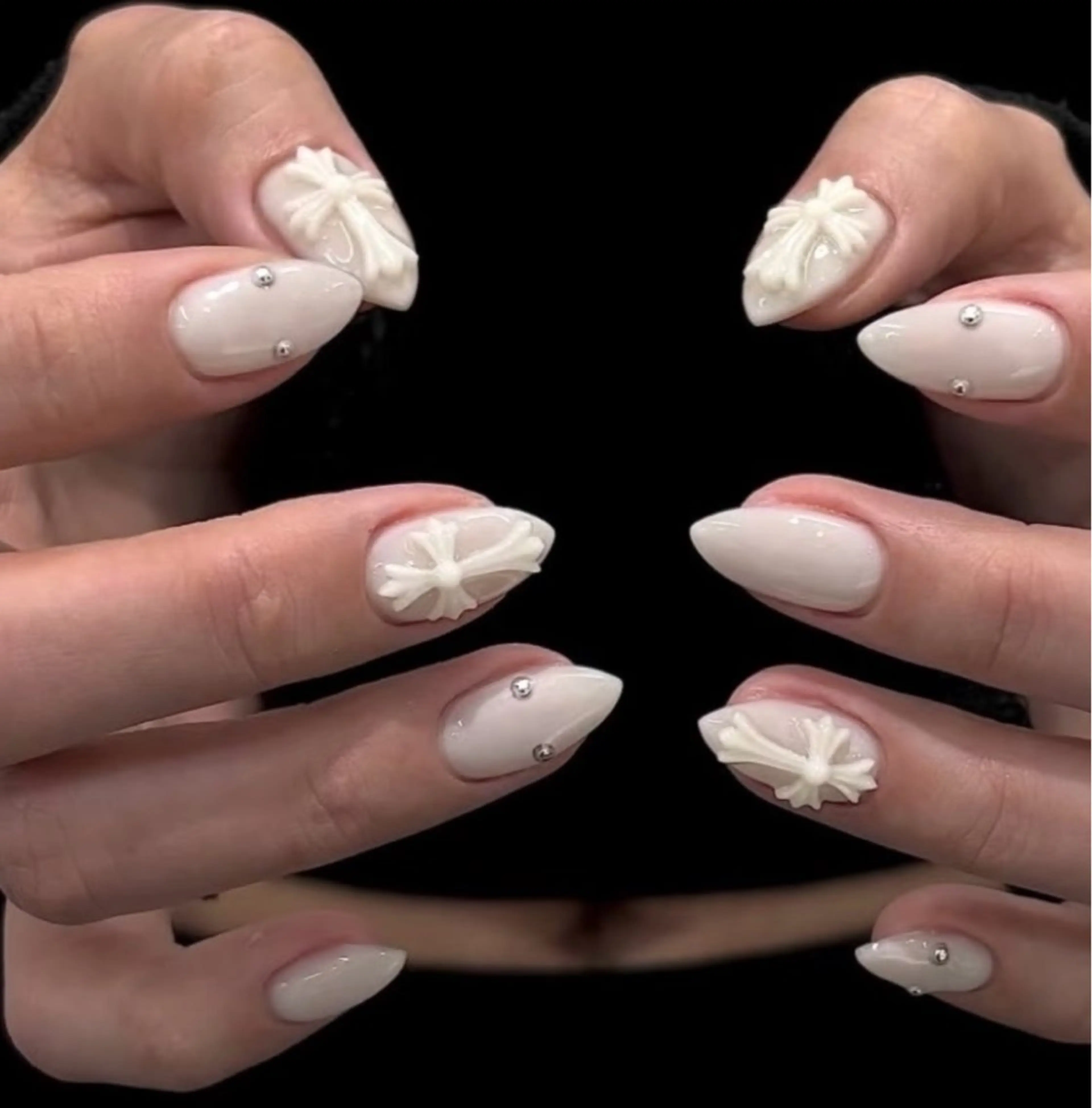 ネイル オーロラネイル べっ甲ネイル チークネイル 成人式 長さ出し ハンドネイル ハンドケア For you. Nail Salonのネイルデザイン