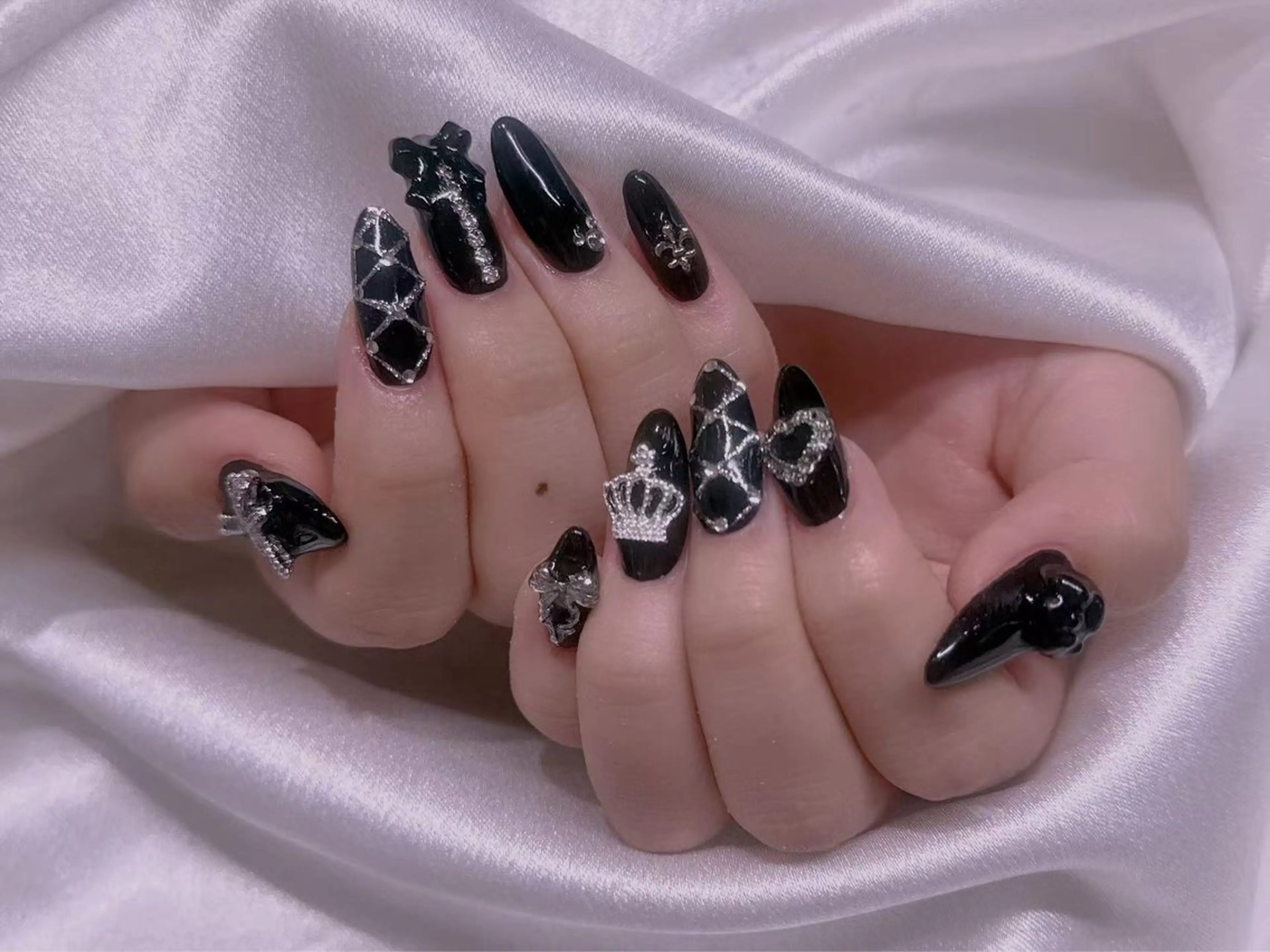 ネイル 長さ出し専門店 RIRIのネイルデザイン