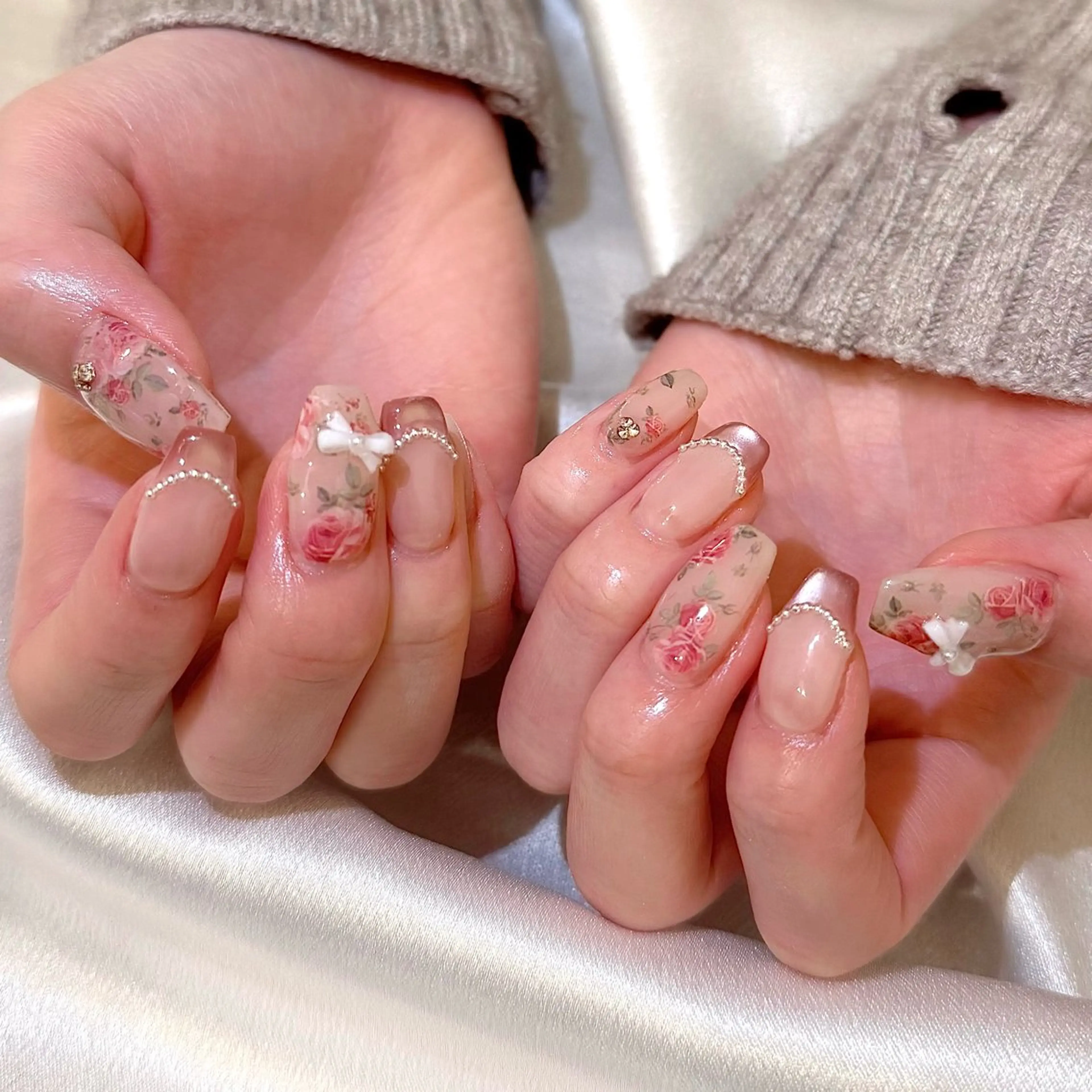 ネイル シュシュ 🎀 girly nailのネイルデザイン