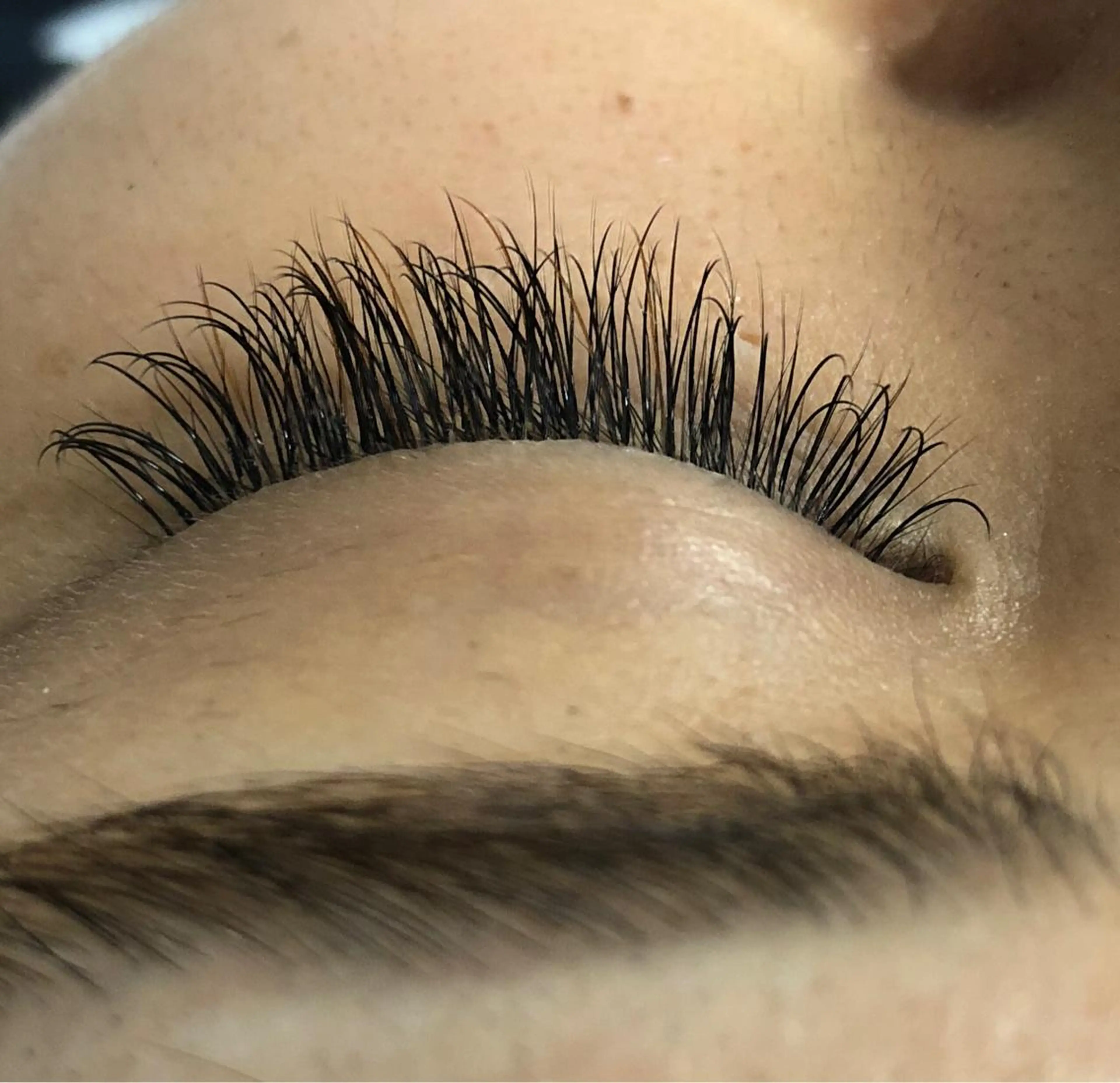 マツエク・マツパ JILL ユキのヘアスタイル