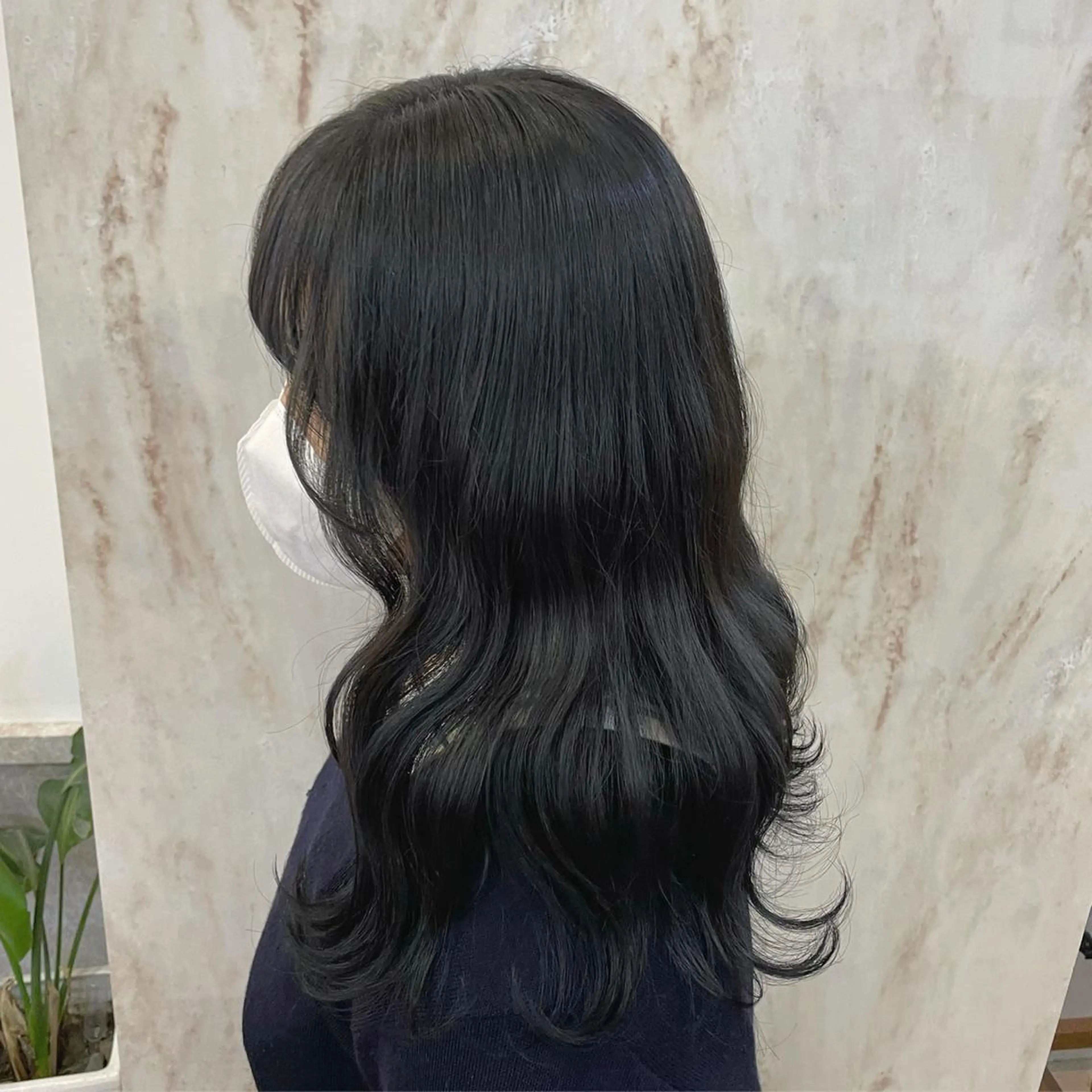 ミディアム カラー なつき/派手髪カラー /艶髪カラーのヘアスタイル