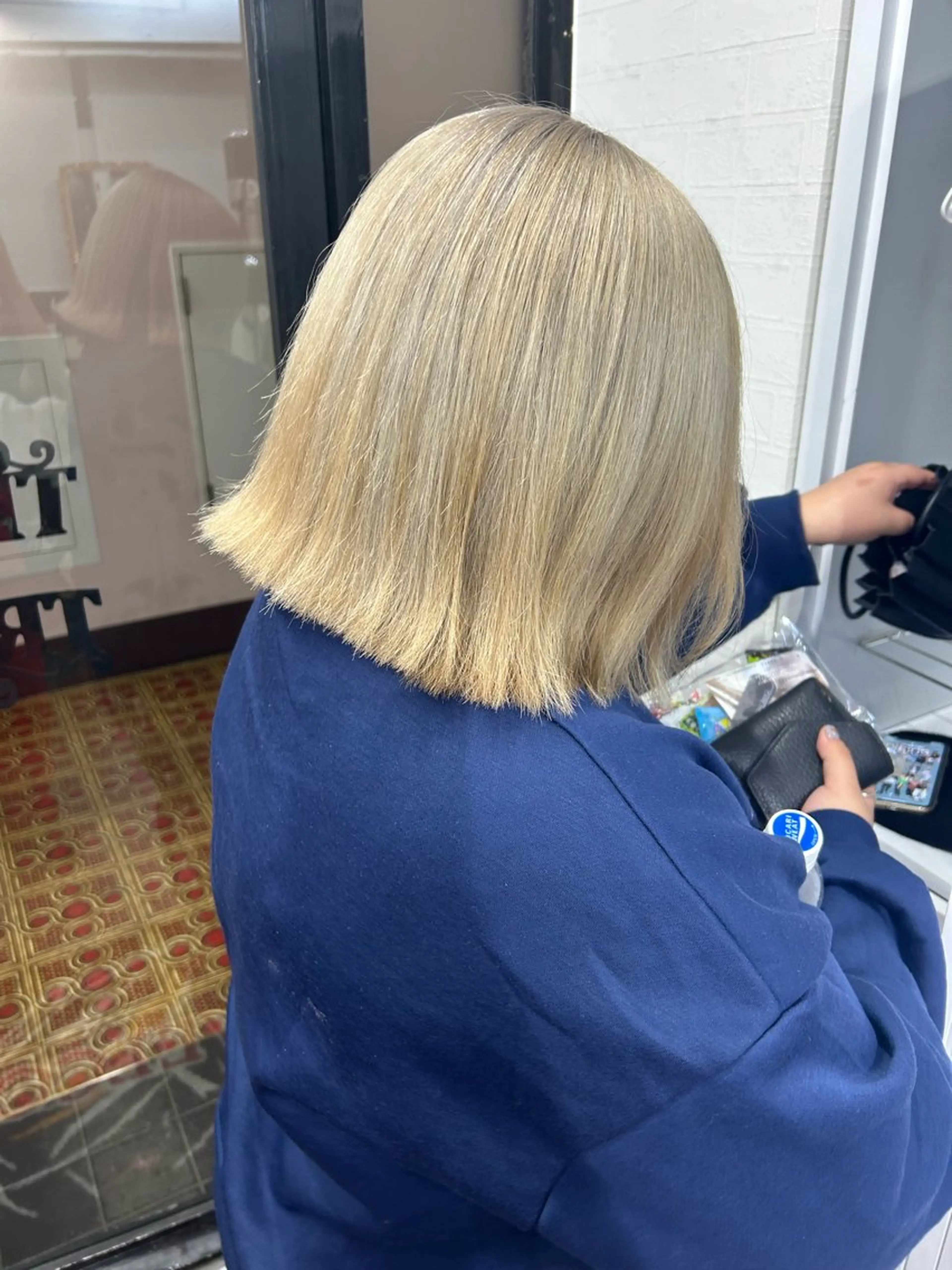 ミディアム Yui. レイヤー/パーマのヘアスタイル