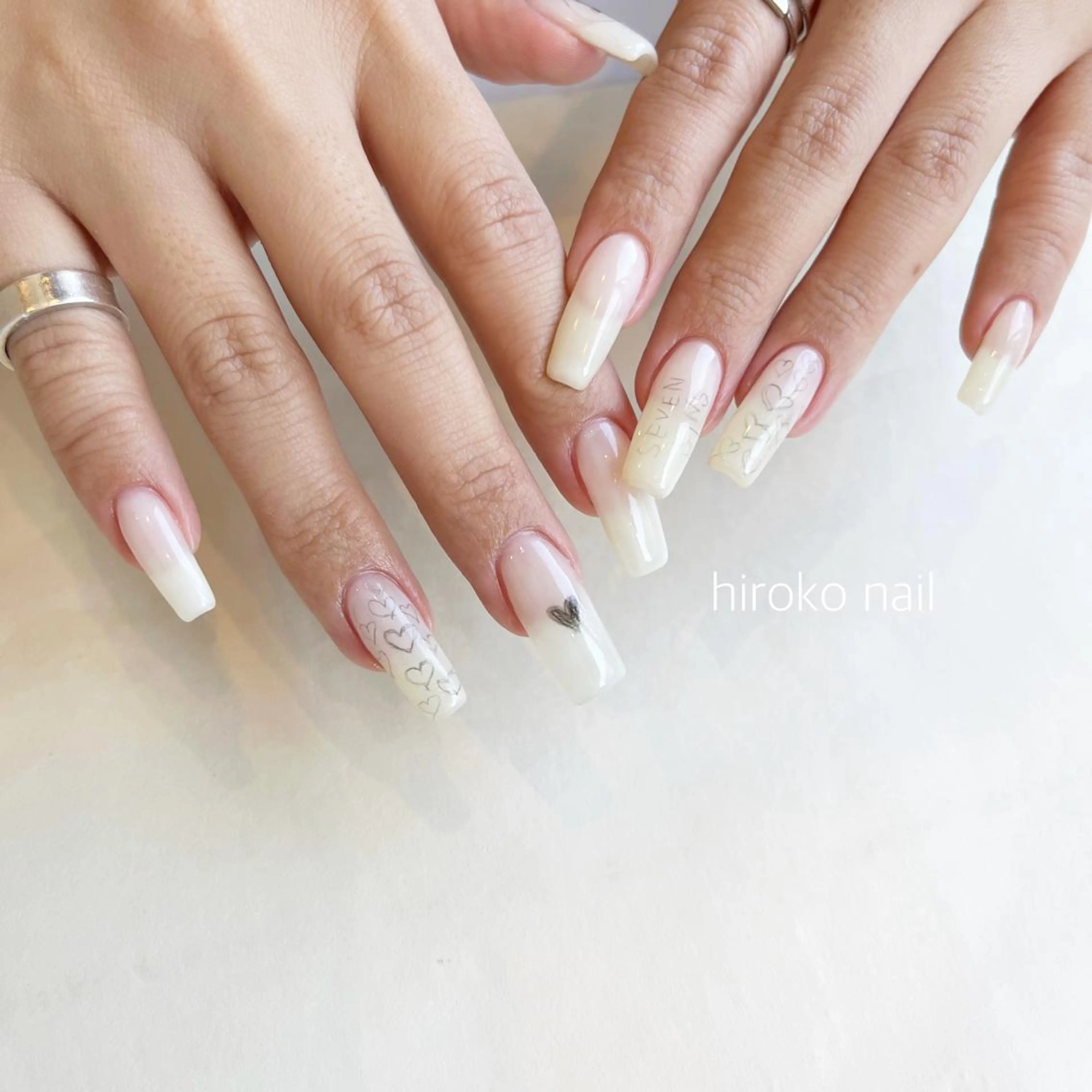ネイル hiroko nailのネイルデザイン