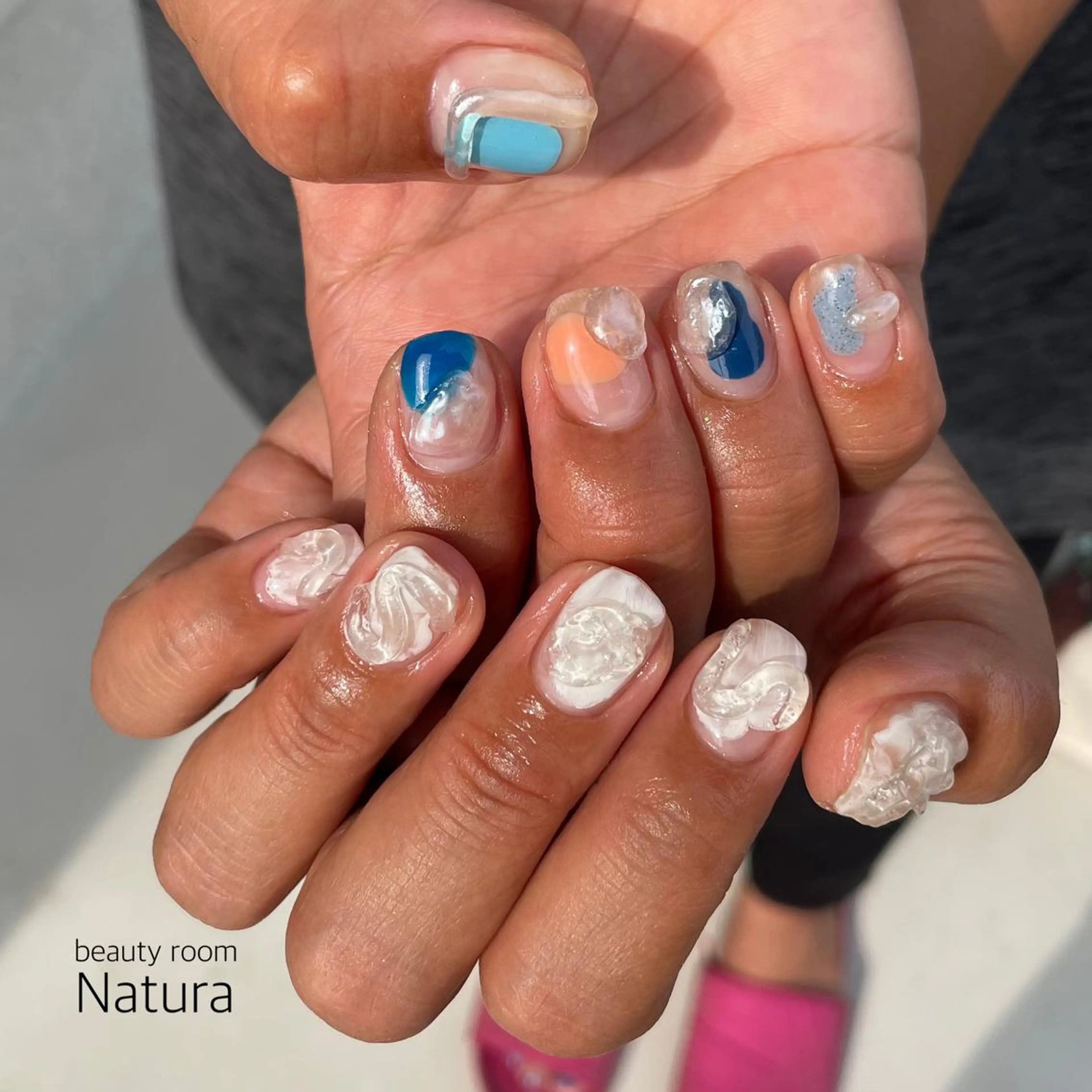 ネイル マツエク・マツパ アイブロウ ハンドネイル beautyroom Naturaのネイルデザイン