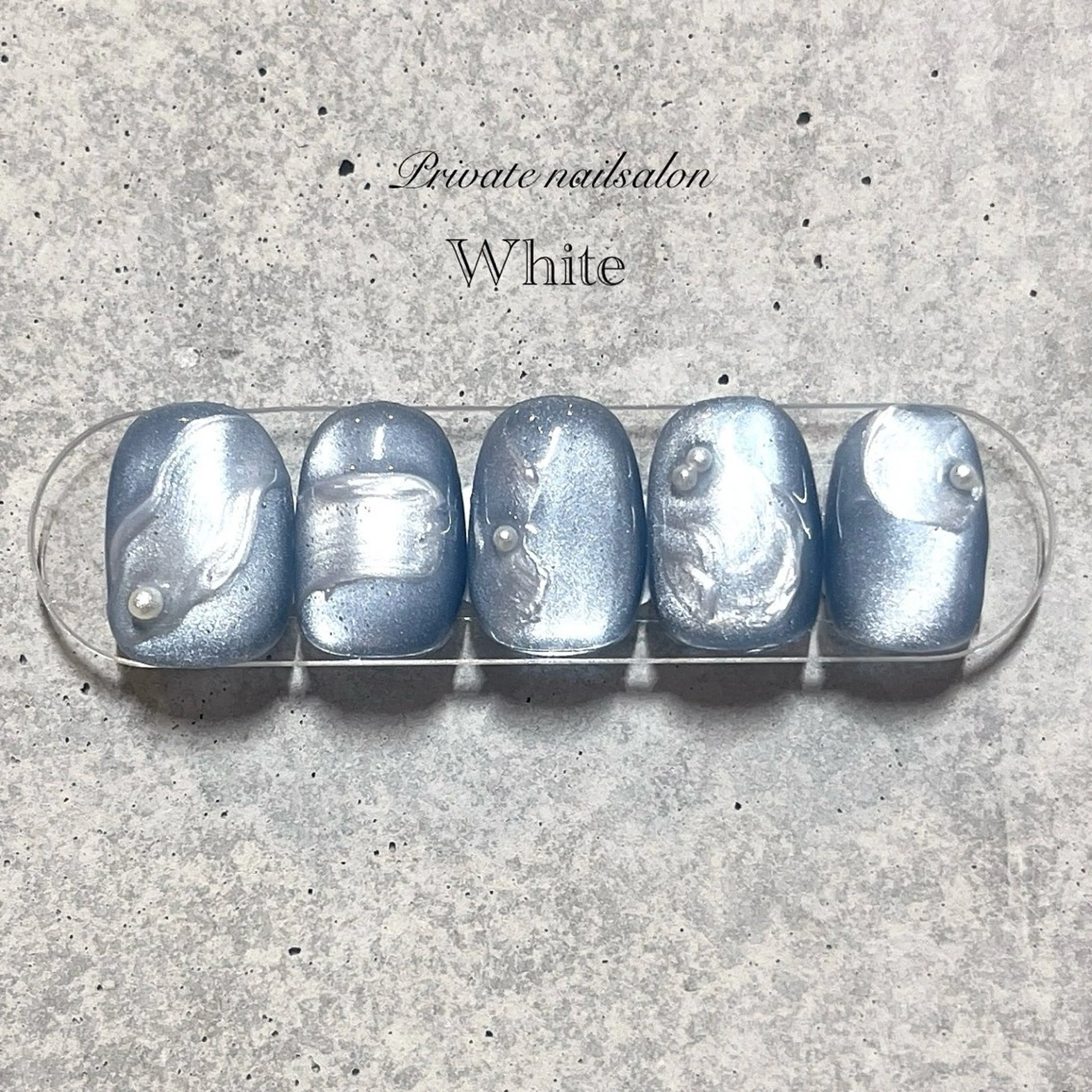 ネイル ブルー キラキラネイル マグネットネイル ニュアンスネイル 夏ネイル ハンドネイル SAKASHITA KEIのネイルデザイン